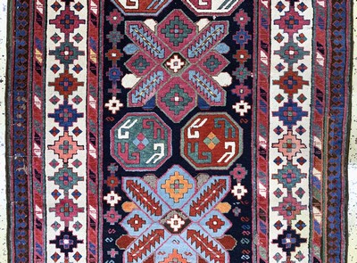 27044750c - Antiker´Lenkoran´Kazak, Kaukasus, um 1900, Wolle auf Wolle, ca. 268 x 103 cm, EHZ: 2-3, ...