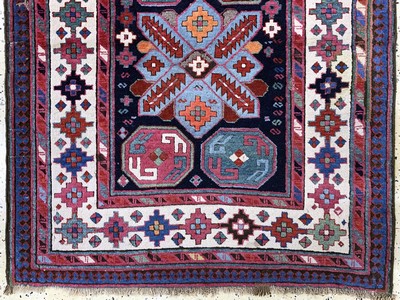 27044750d - Antiker´Lenkoran´Kazak, Kaukasus, um 1900, Wolle auf Wolle, ca. 268 x 103 cm, EHZ: 2-3, ...