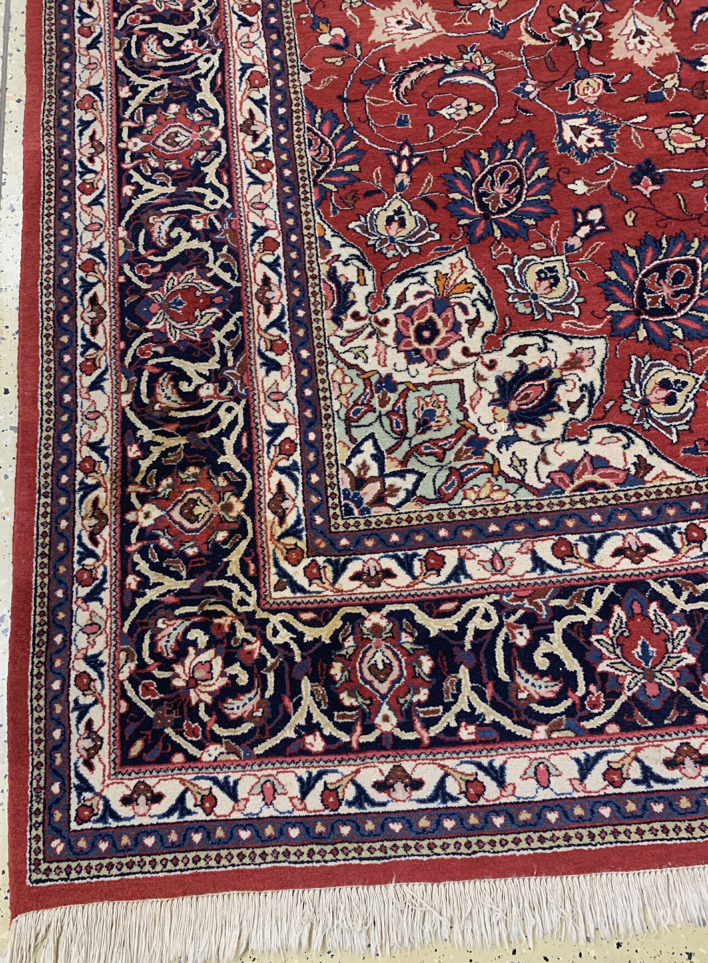 Detail c: Sarogh, Persien, Ende 20.Jhd., Wolle auf Baumwolle, ca. 367 x 270 cm, EHZ: 2, reinigungsbedürftig