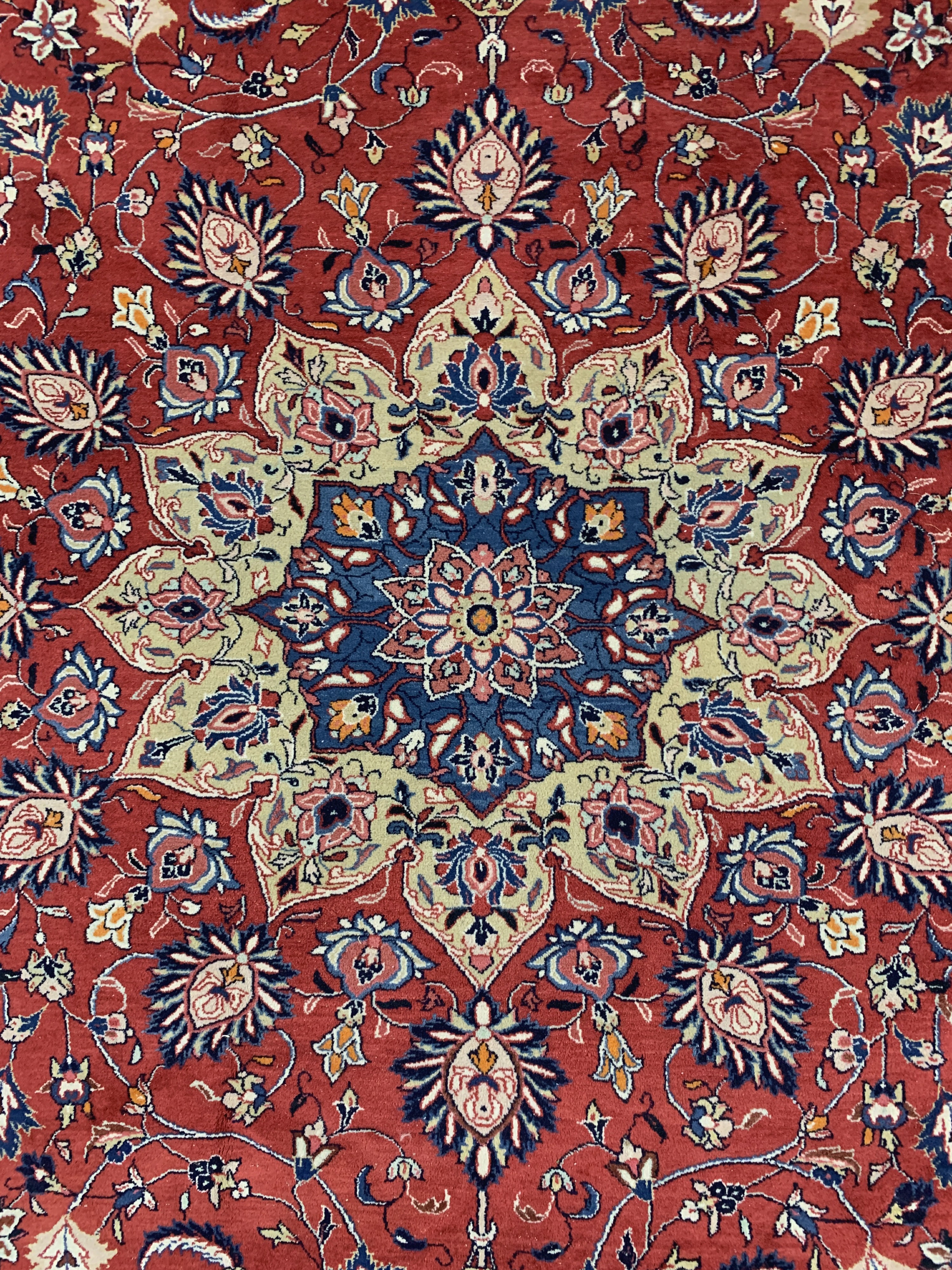 Detail d: Sarogh, Persien, Ende 20.Jhd., Wolle auf Baumwolle, ca. 367 x 270 cm, EHZ: 2, reinigungsbedürftig