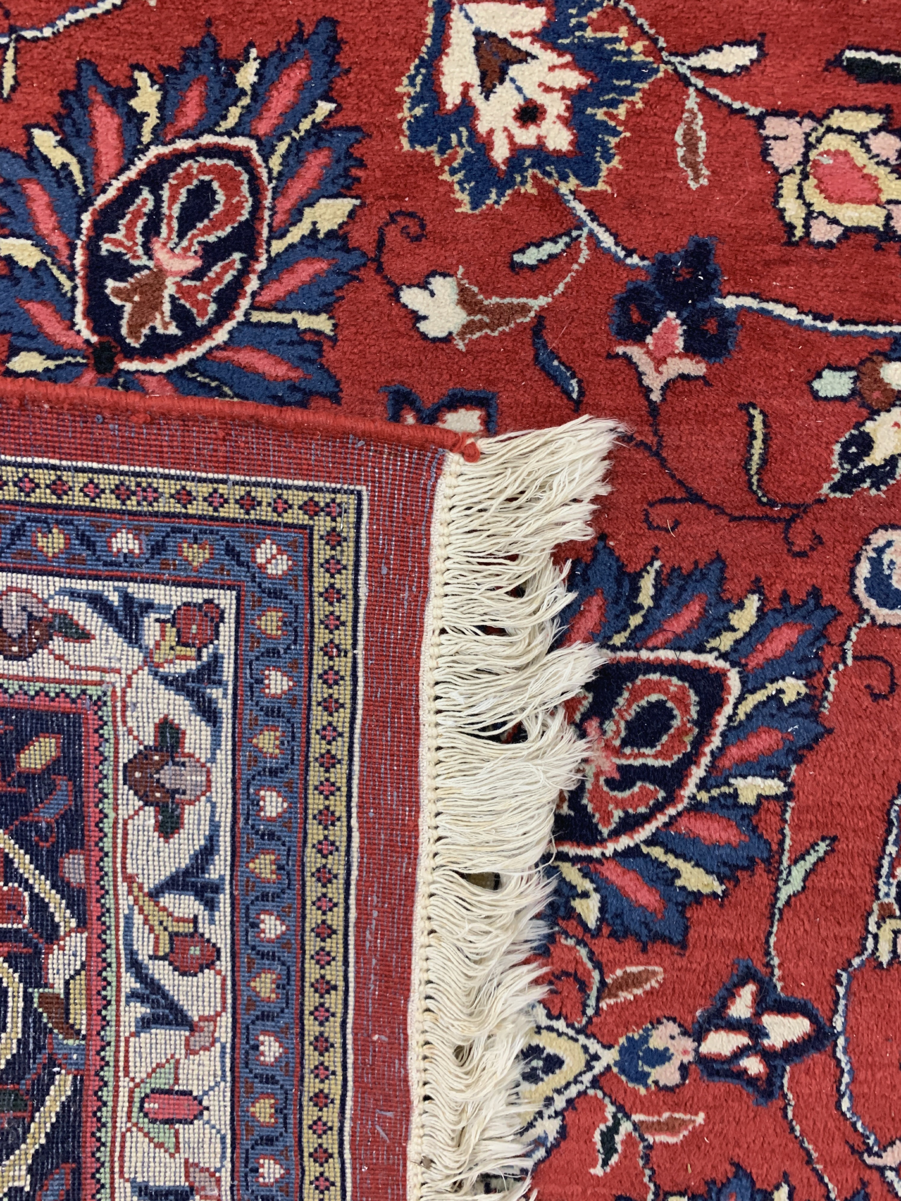 Detail j: Sarogh, Persien, Ende 20.Jhd., Wolle auf Baumwolle, ca. 367 x 270 cm, EHZ: 2, reinigungsbedürftig