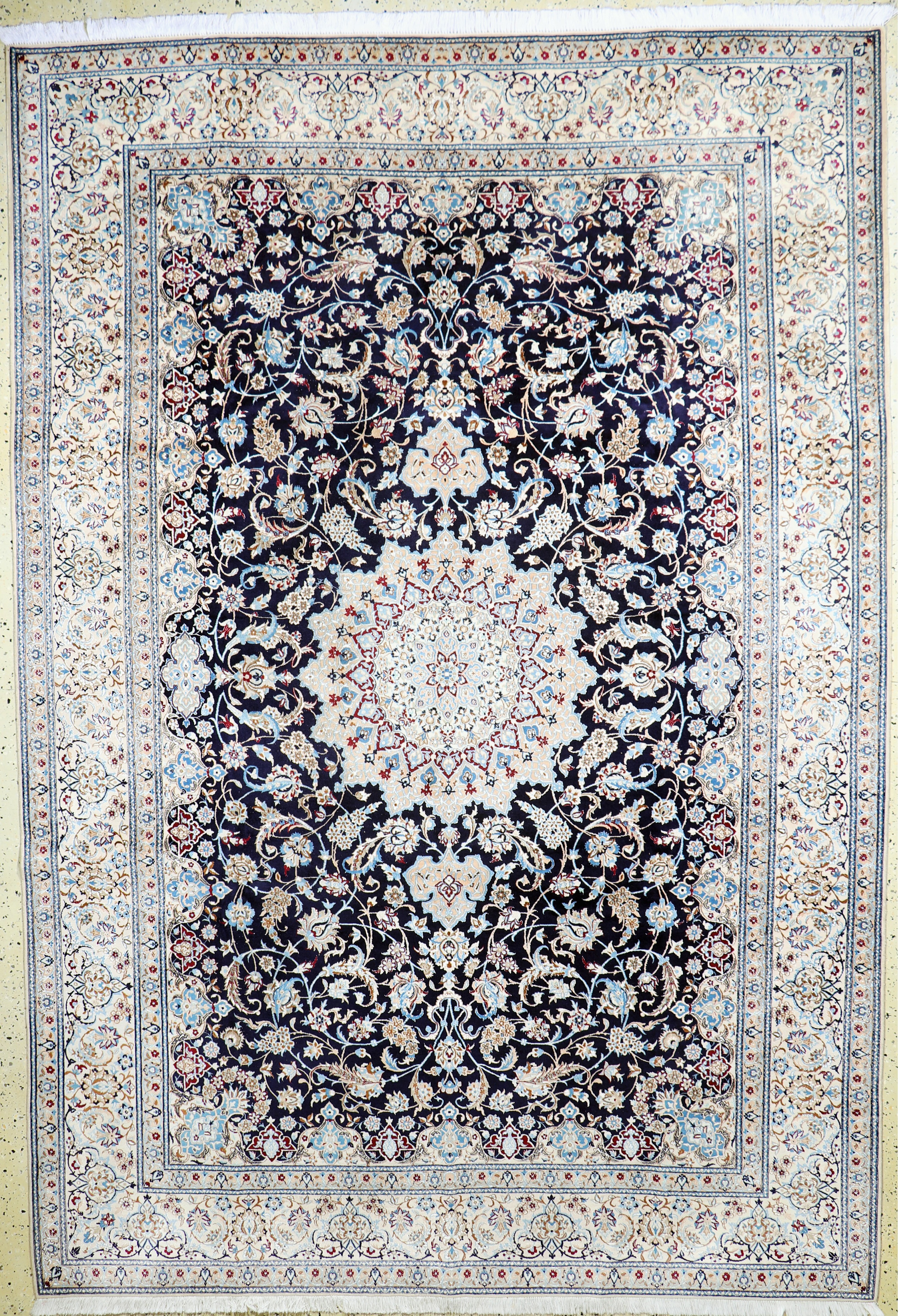 Image 27045002 - Nain fein(6 La), Persien, Mitte 20.Jhd, Korkwolle mit Seide, ca. 307 x 213 cm, ca. ...