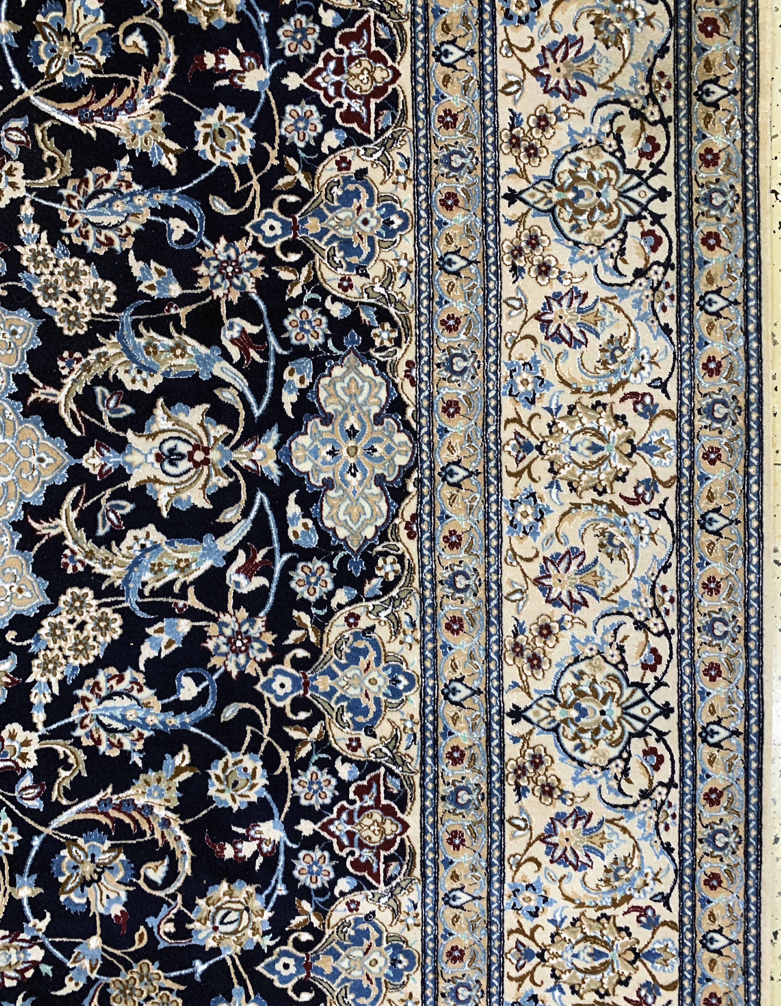 Detail f: Nain fein(6 La), Persien, Mitte 20.Jhd, Korkwolle mit Seide, ca. 307 x 213 cm, ca. 1,0Mio. Kn/qm, EHZ: 2,(eine Seite Fransen erneuert)