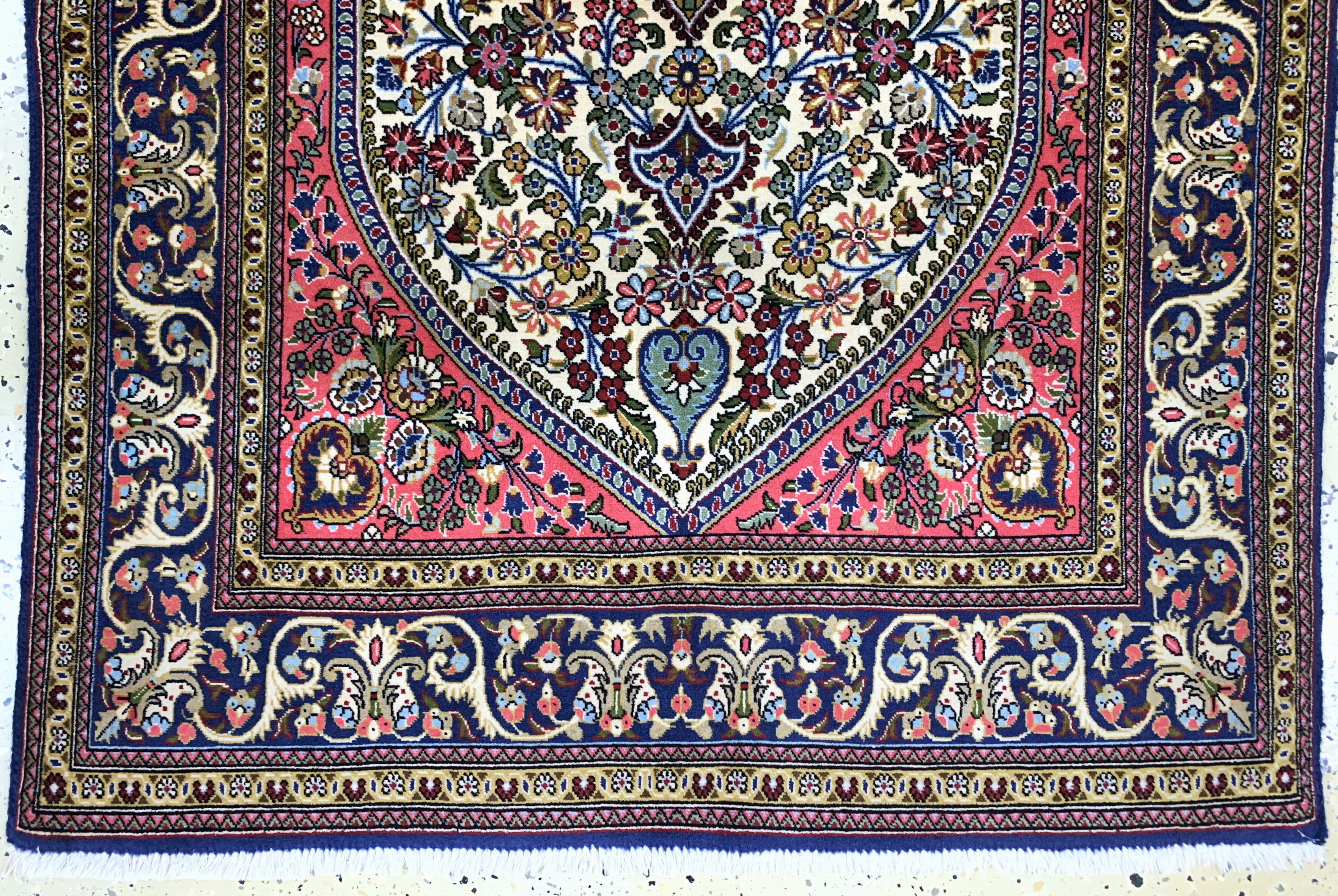 Detail b: Ghom Kork, Persien, Ende 20.Jhd, Korkwolle,ca. 155 x 106 cm, EHZ: 2