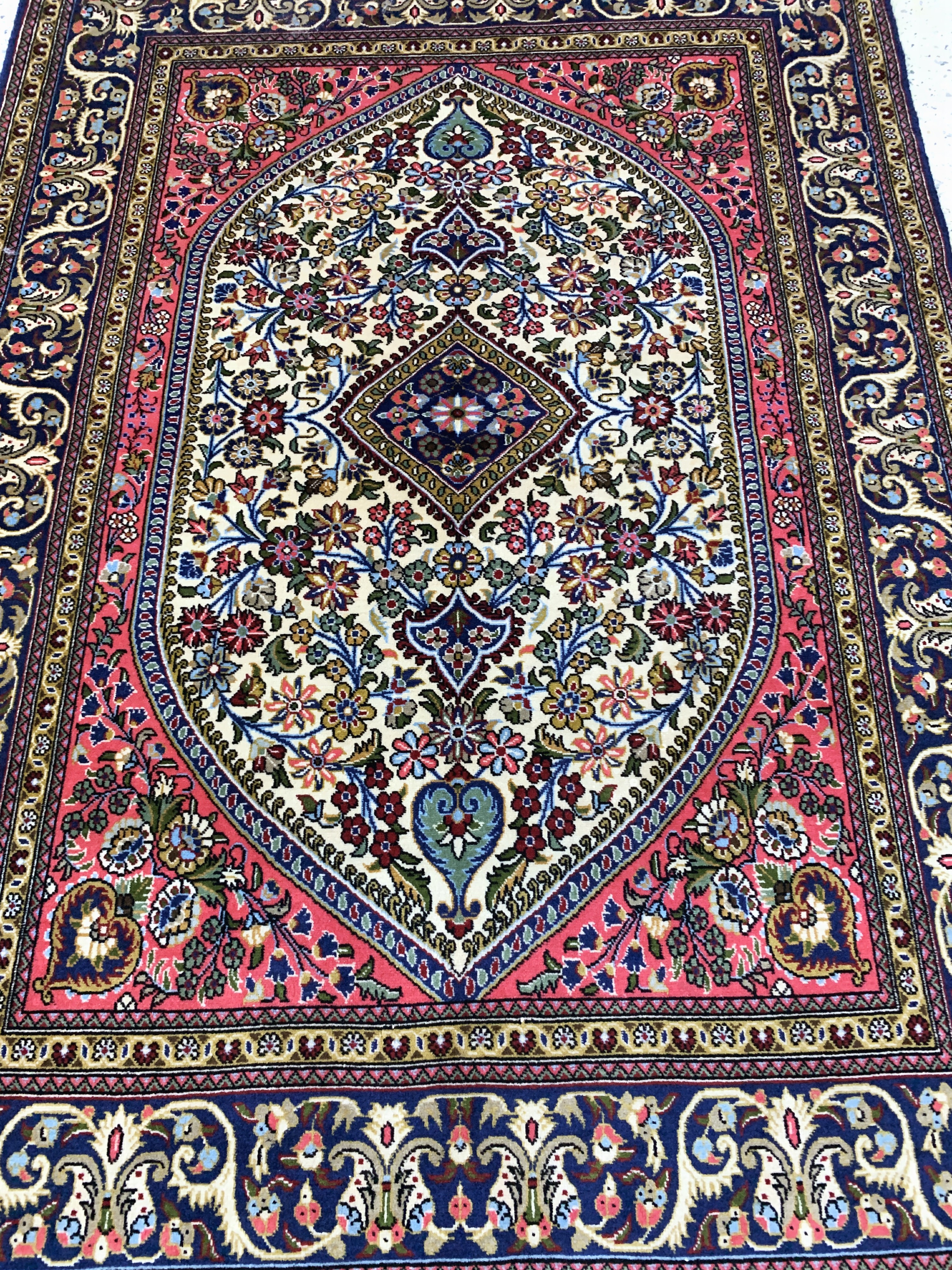 Detail c: Ghom Kork, Persien, Ende 20.Jhd, Korkwolle,ca. 155 x 106 cm, EHZ: 2