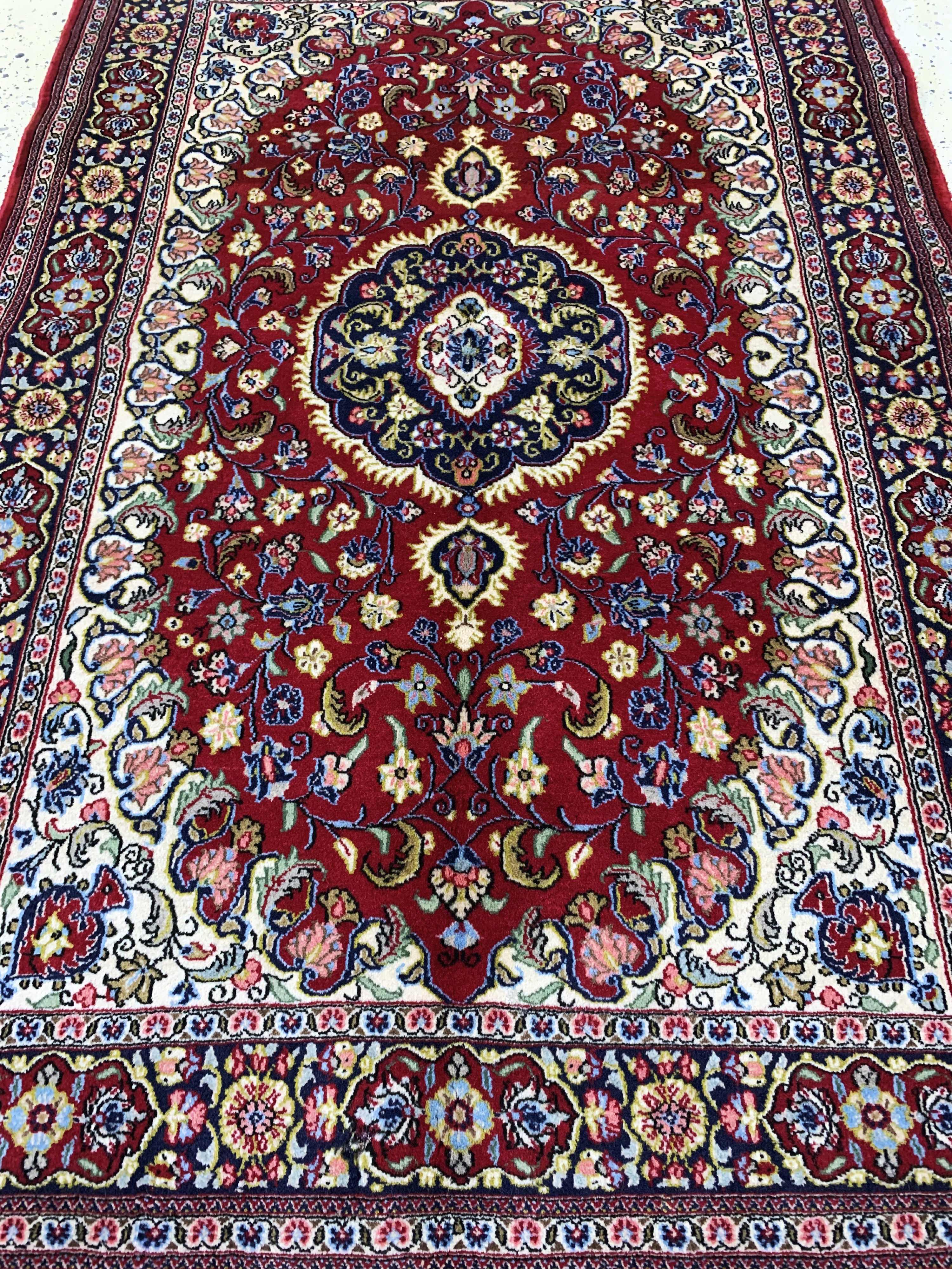 Detail d: Ghom Kork, Persien, Ende 20.Jhd, Korkwolle auf Baumwolle, ca. 175 x 120 cm, EHZ: 2