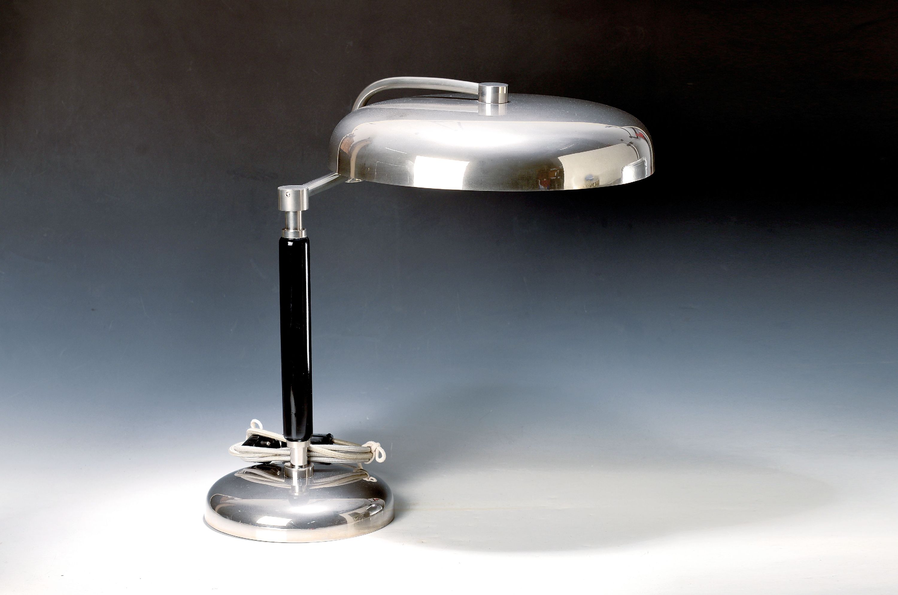 Image 27045078 - Tischleuchte ´AD10´, WOKA Wien, Entw. Maison DESNY Paris um 1924, Ausführung ...