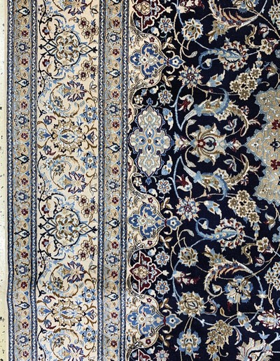 27045002e - Nain fein(6 La), Persien, Mitte 20.Jhd, Korkwolle mit Seide, ca. 307 x 213 cm, ca. ...