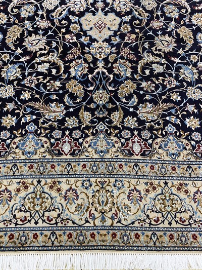 27045002i - Nain fein(6 La), Persien, Mitte 20.Jhd, Korkwolle mit Seide, ca. 307 x 213 cm, ca. ...