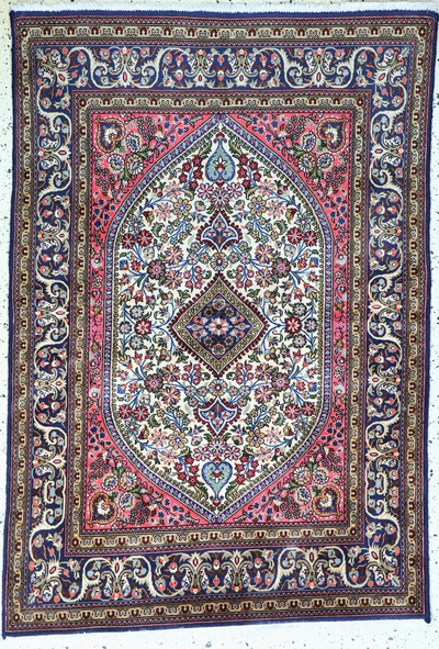 Image Ghom Kork, Persien, Ende 20.Jhd, Korkwolle,ca. 155 x 106 cm, EHZ: 2 Schätzpreis: 490, ...