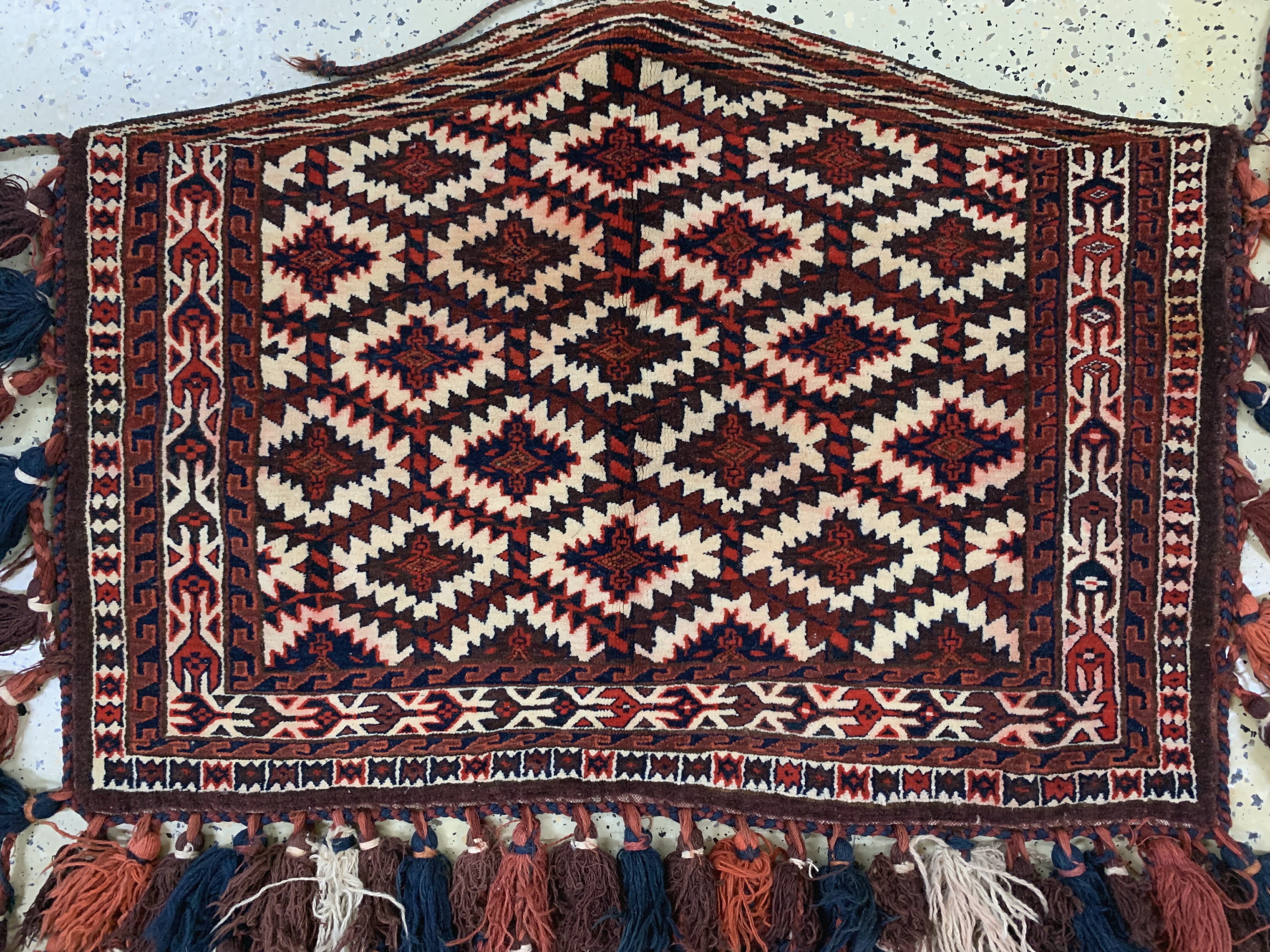 Detail a: 3 Lots Asmalyk & Torba, Turkmenistan, um 1900, Wolle auf Wolle, ca. 103 x 70 cm, verfärbt, EHZ: 2