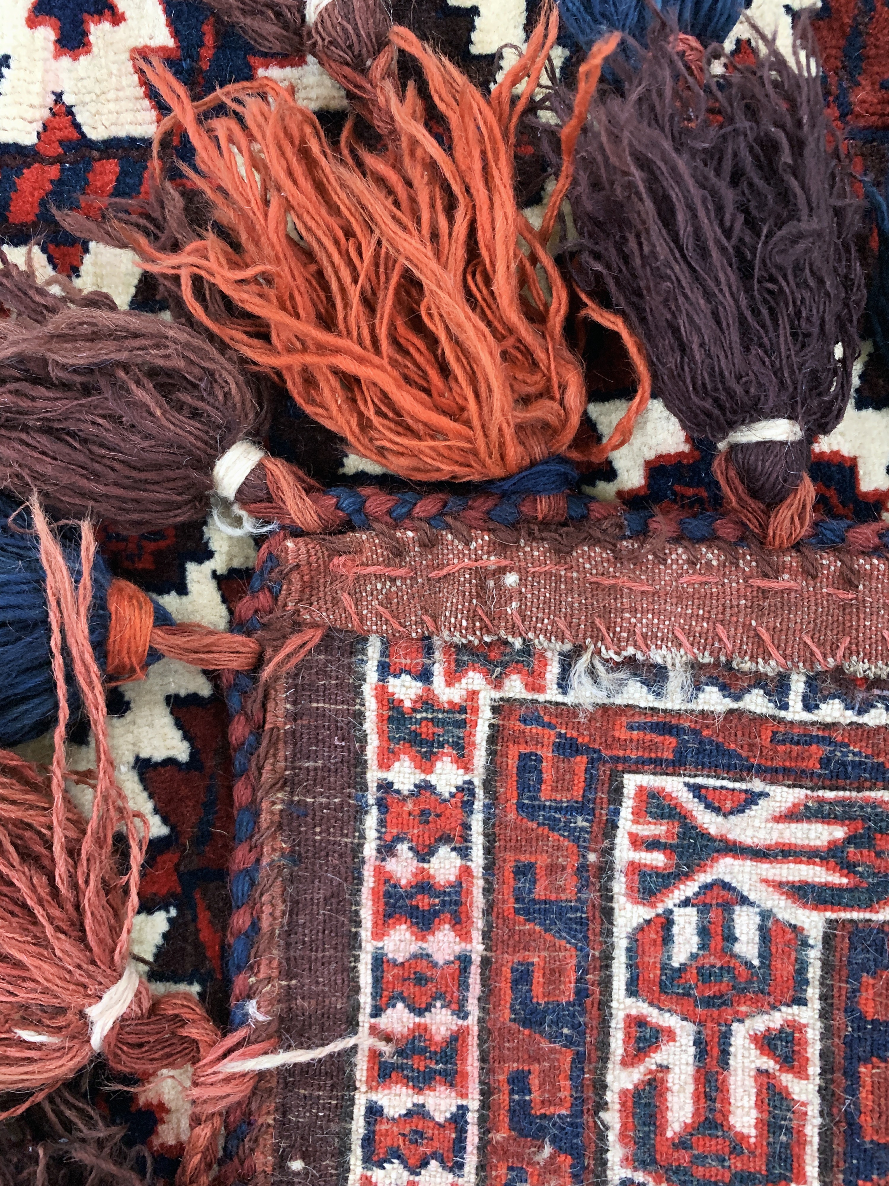 Detail g: 3 Lots Asmalyk & Torba, Turkmenistan, um 1900, Wolle auf Wolle, ca. 103 x 70 cm, verfärbt, EHZ: 2