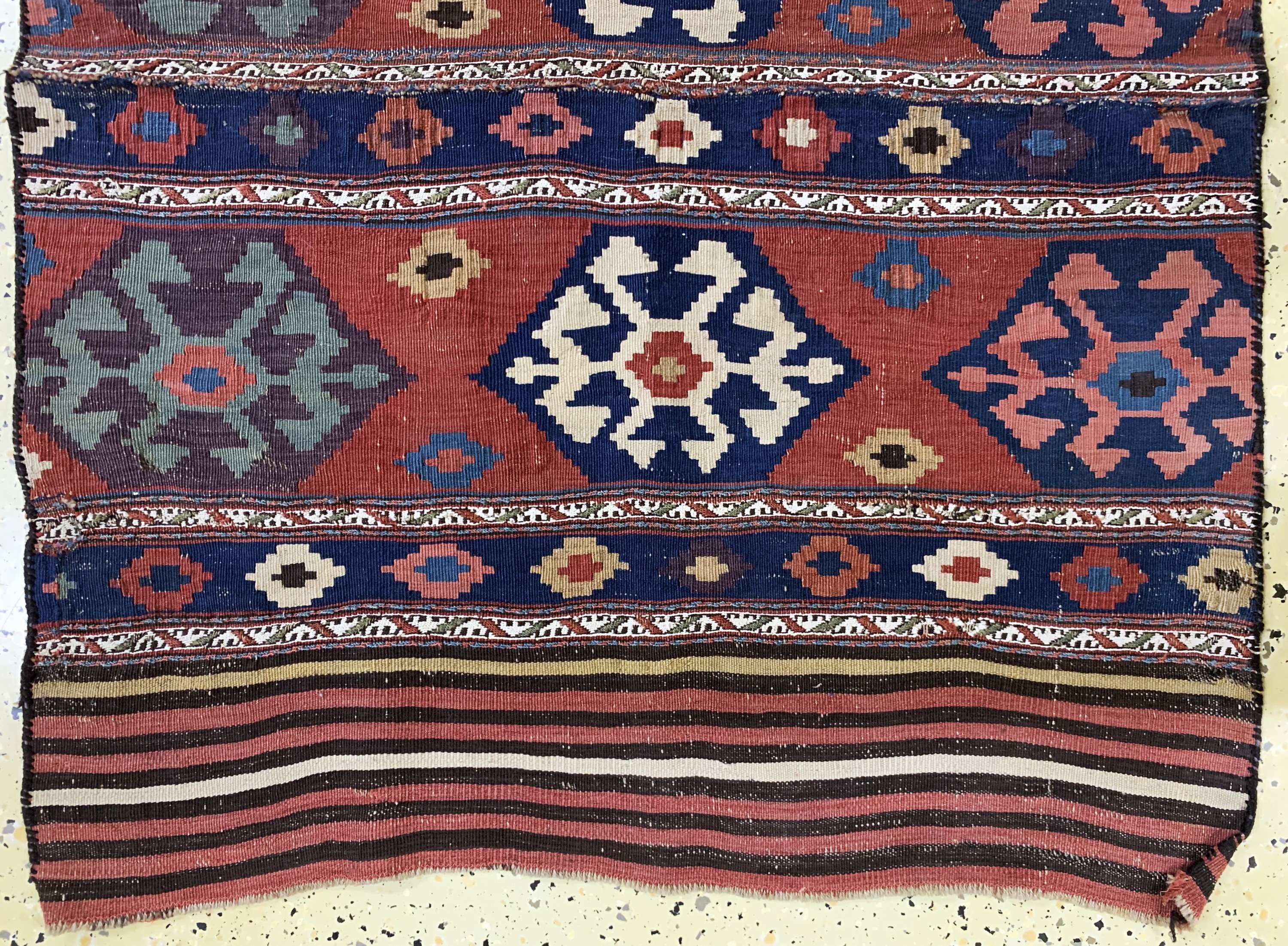 Detail b: 2 Lots Mafraschteile, Persien, 19.Jhd, Wolle auf Wolle, ca. 115 x 90 cm, EHZ: 2