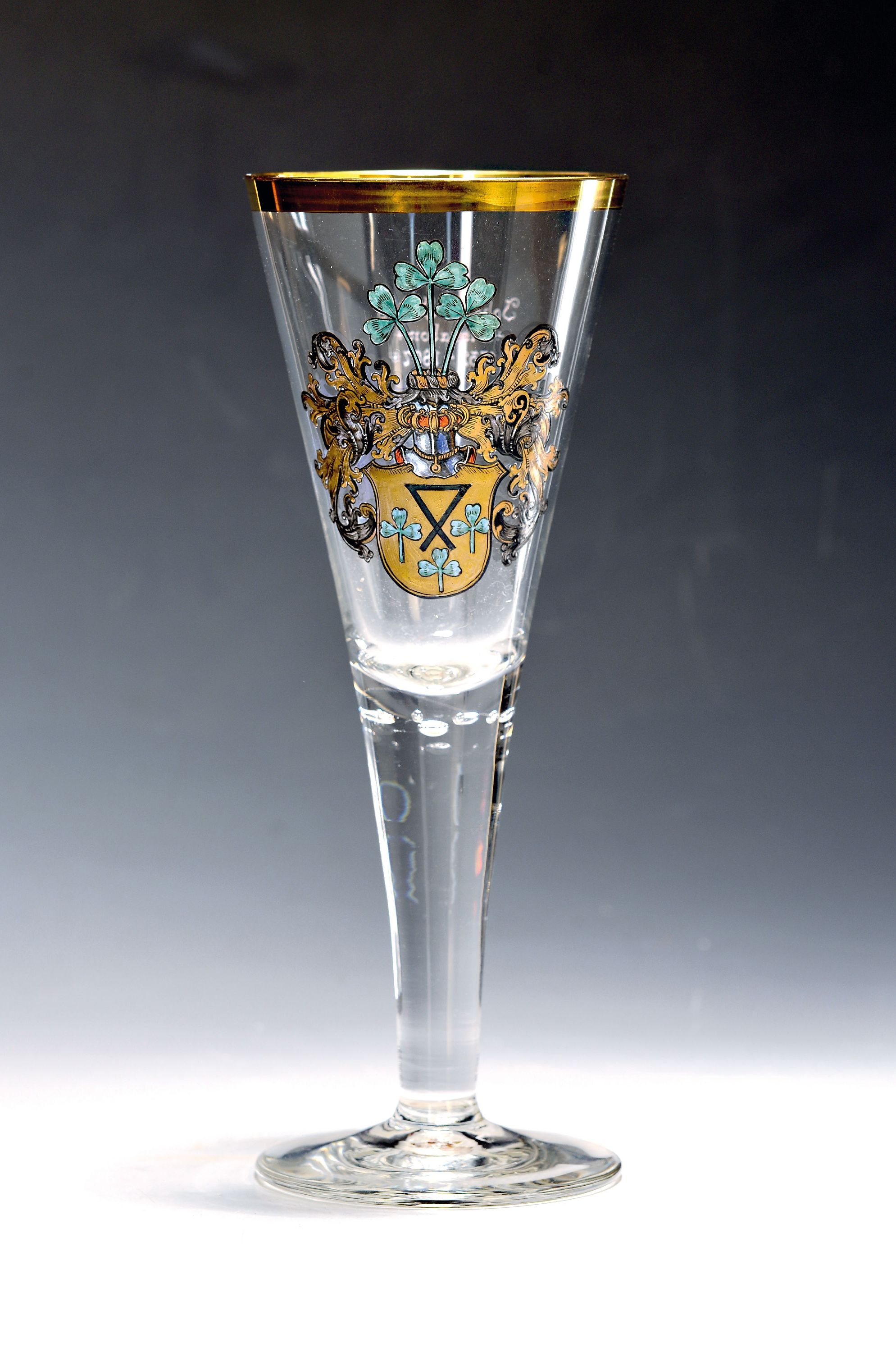 Image 27045679 - Großes Pokalglas, um 1810-20, farbloses Glas mit bunter Wappenmalerei, rückseitig ...