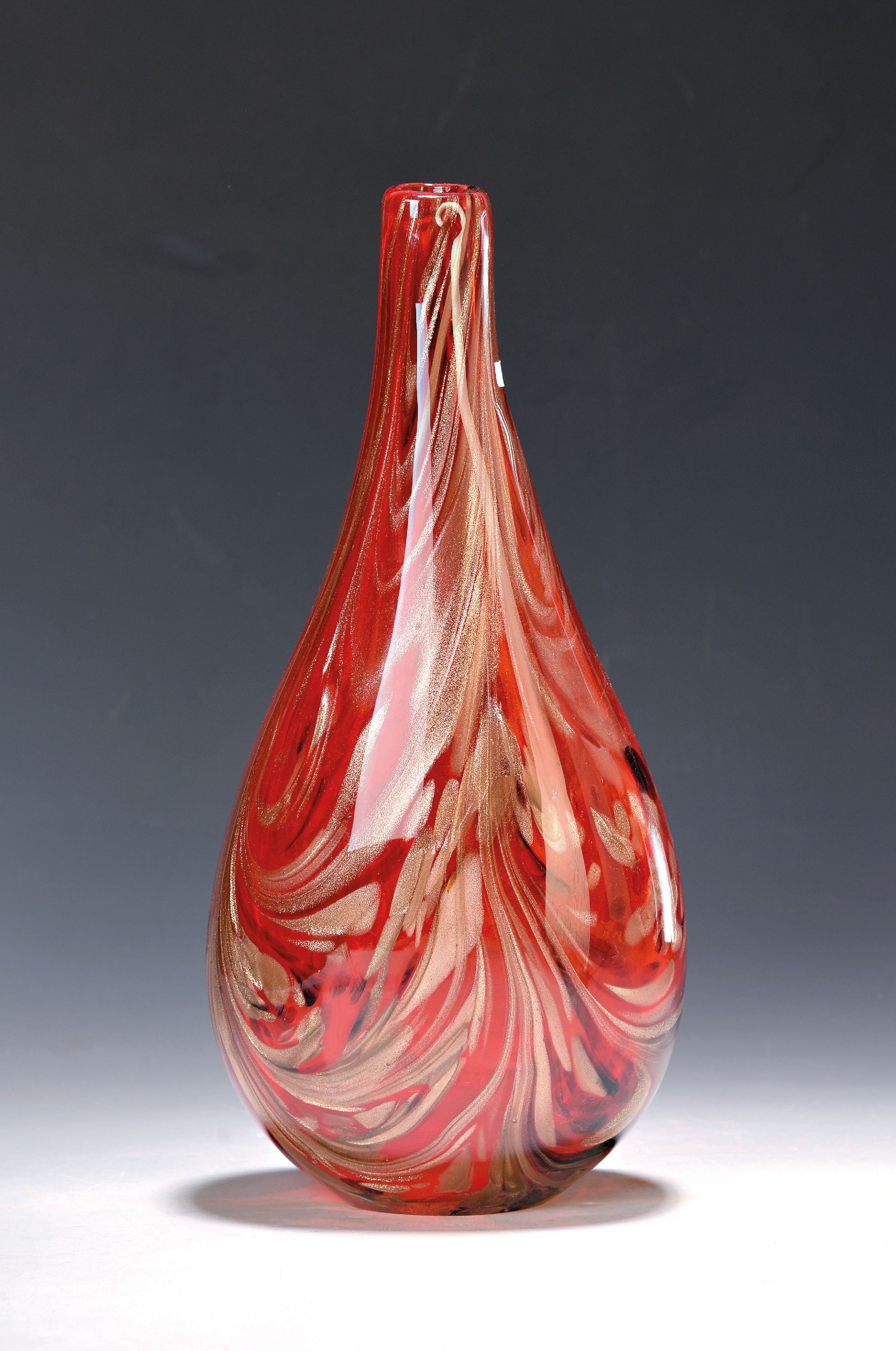 Image 27045689 - Vase, Murano Italien, 1980er Jahre, rotes mundgeblasenes Glas mit jaspisartigen ...