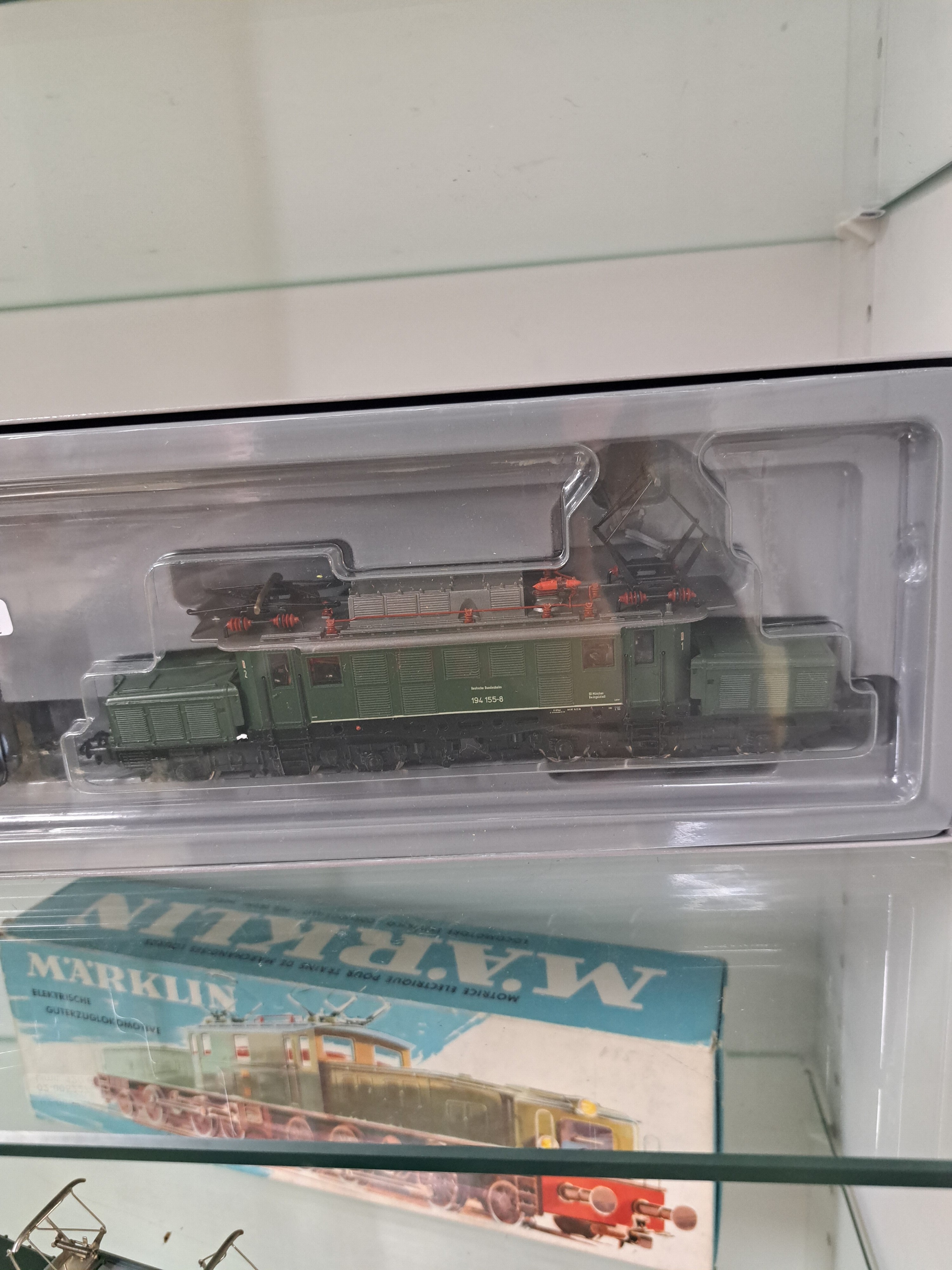 Detail c: Märklin, Spur H0, Zugset 3300 2x "Krokodil", 125 Jahre Märklin, Bj. um 1984, E-Lok Be 6/8 13302-SBB/CFF und E-Lok 194 155-8-DB, OVP, ...