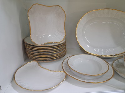 27045735c - Speiseservice für 12 Personen, KPM Berlin, Modell Rocaille, weiß mit Relief und ...