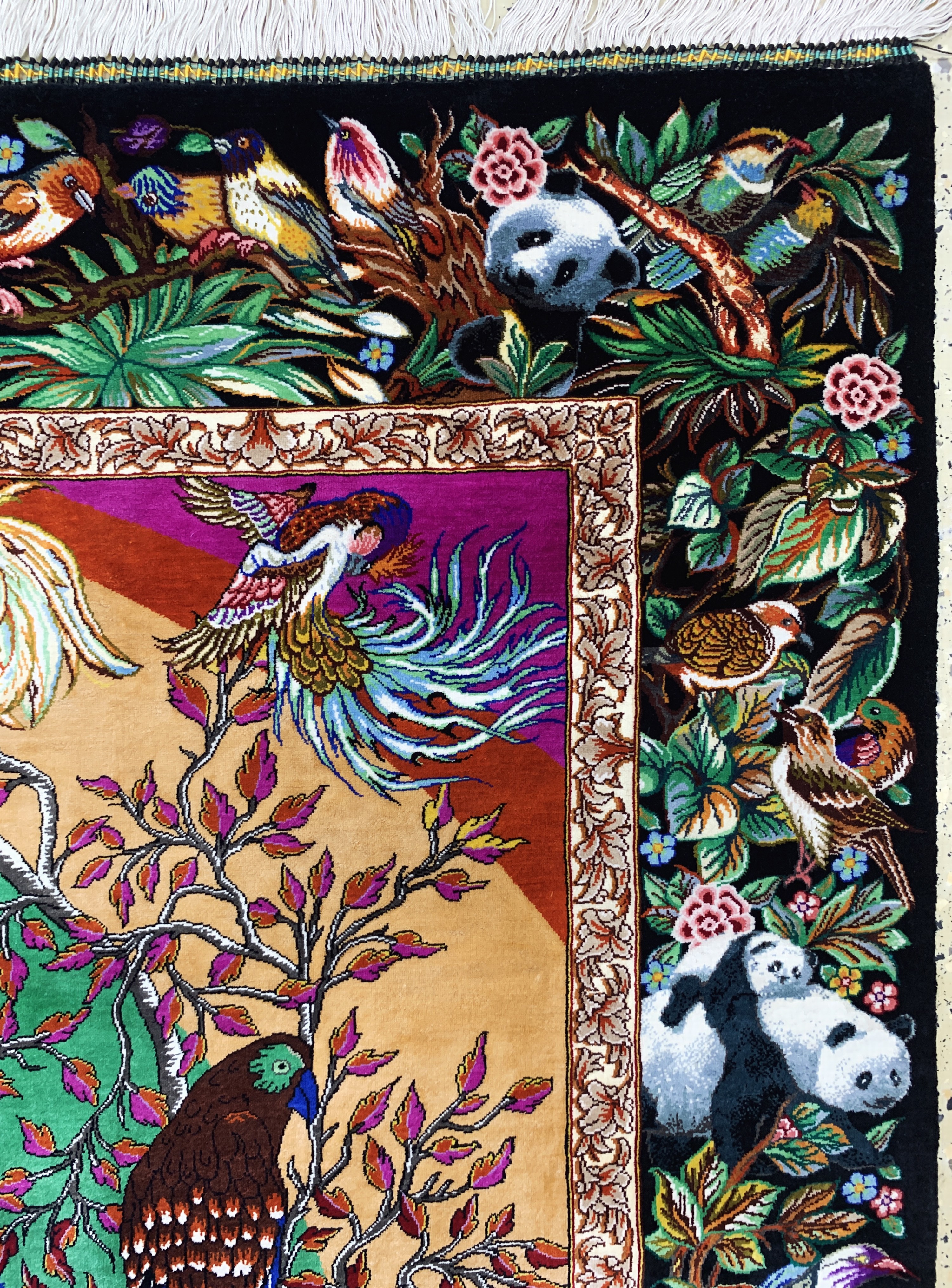 Detail d: Ghom Seide fein signiert, Persien, ca. 20 Jahre, reine Naturseide, ca. 155 x 100 cm, ca.1,0 Mio. Kn/qm, (Sehr guter Zustand)