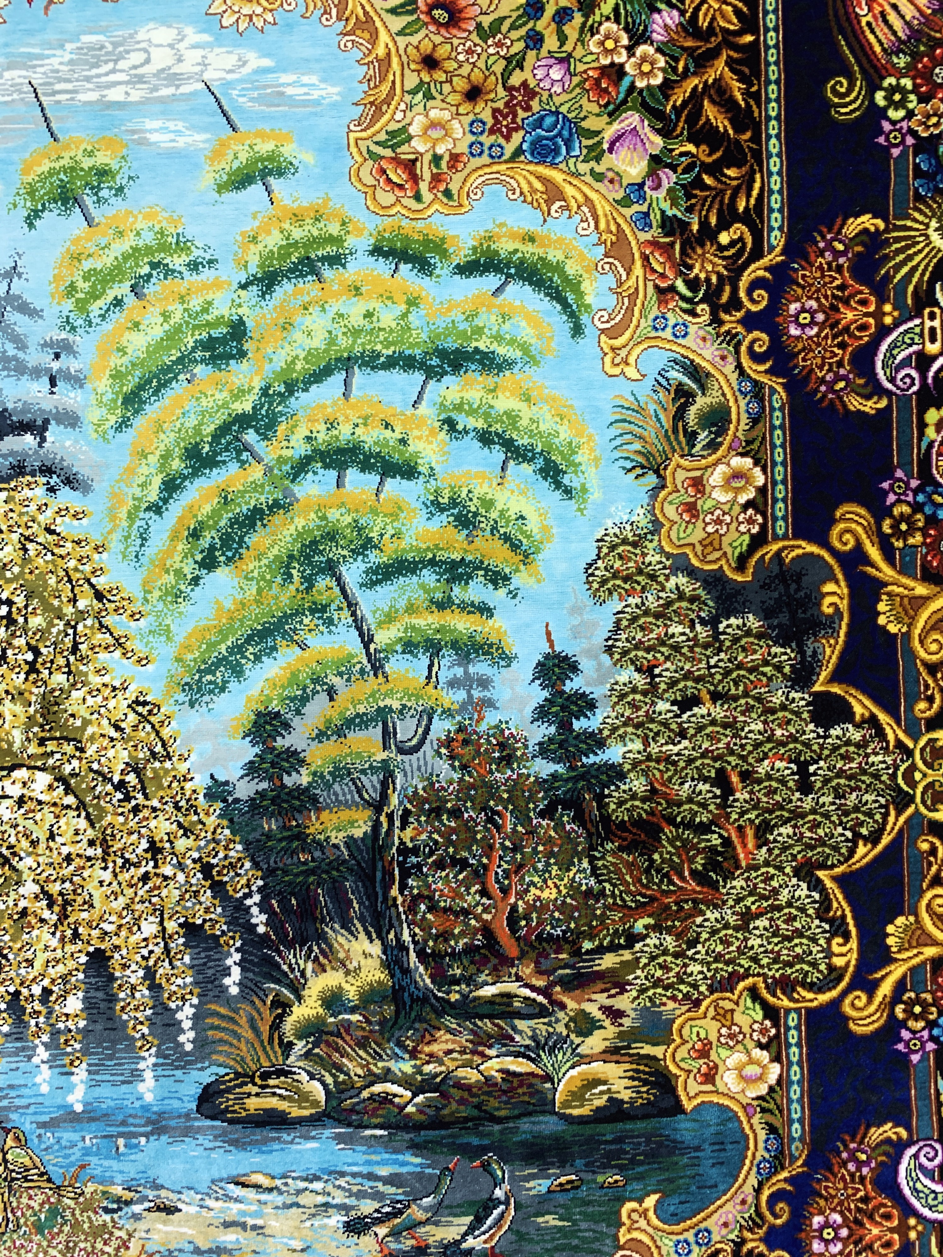 Detail e: Ghom Seide fein signiert, Persien, ca. 20 Jahre, reine Naturseide, ca. 154 x 103 cm, ca.1,0 Mio. Kn/qm, (Sehr guter Zustand)