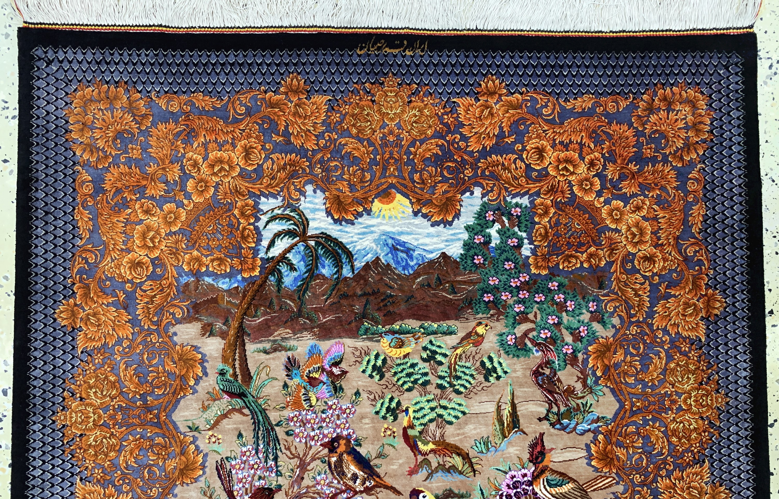 Detail a: Ghom Seide fein signiert, Persien, ca. 20 Jahre, reine Naturseide, ca. 150 x 100 cm, ca.1,0 Mio. Kn/qm, (Sehr guter Zustand)