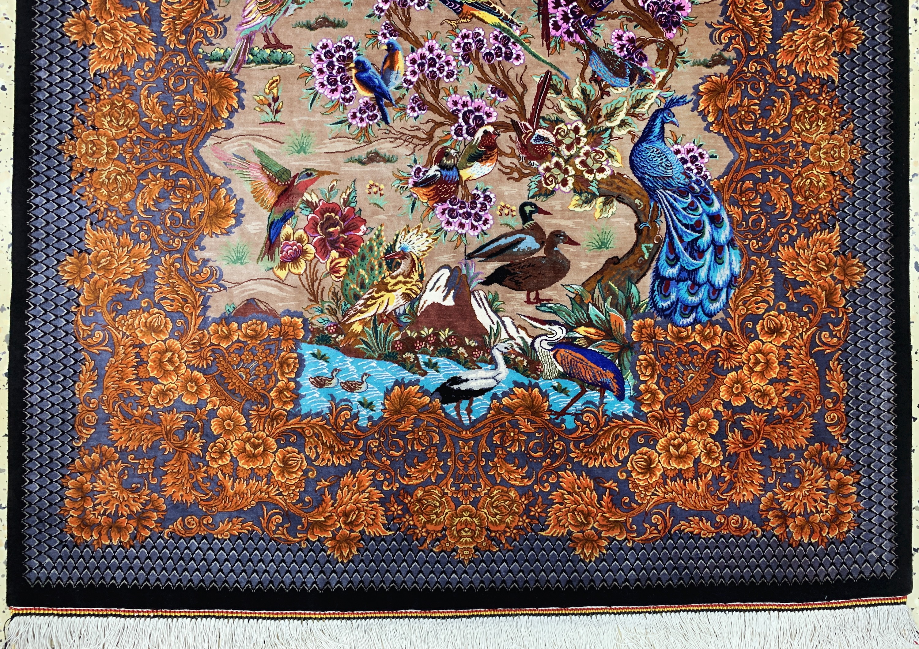 Detail b: Ghom Seide fein signiert, Persien, ca. 20 Jahre, reine Naturseide, ca. 150 x 100 cm, ca.1,0 Mio. Kn/qm, (Sehr guter Zustand)