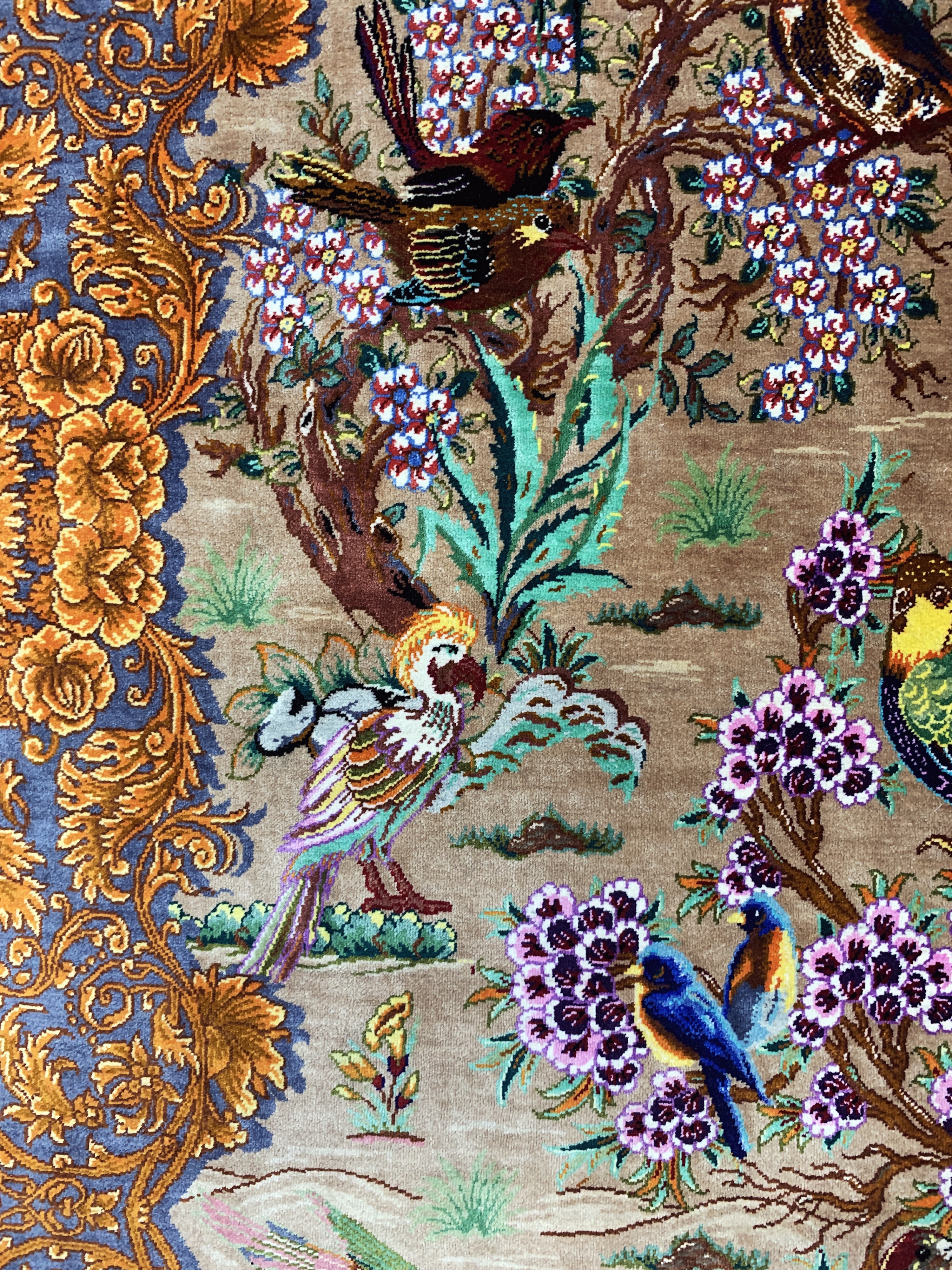Detail g: Ghom Seide fein signiert, Persien, ca. 20 Jahre, reine Naturseide, ca. 150 x 100 cm, ca.1,0 Mio. Kn/qm, (Sehr guter Zustand)
