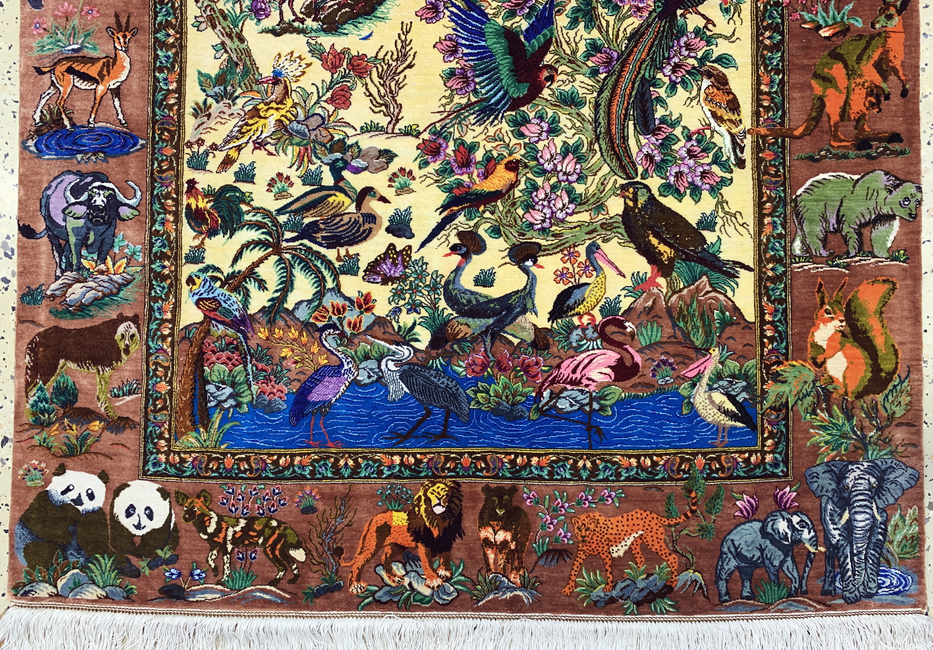 Detail b: Ghom Seide fein signiert, Persien, ca. 20 Jahre, reine Naturseide, ca. 154 x 100 cm, ca.1,0 Mio. Kn/qm, (Sehr guter Zustand)