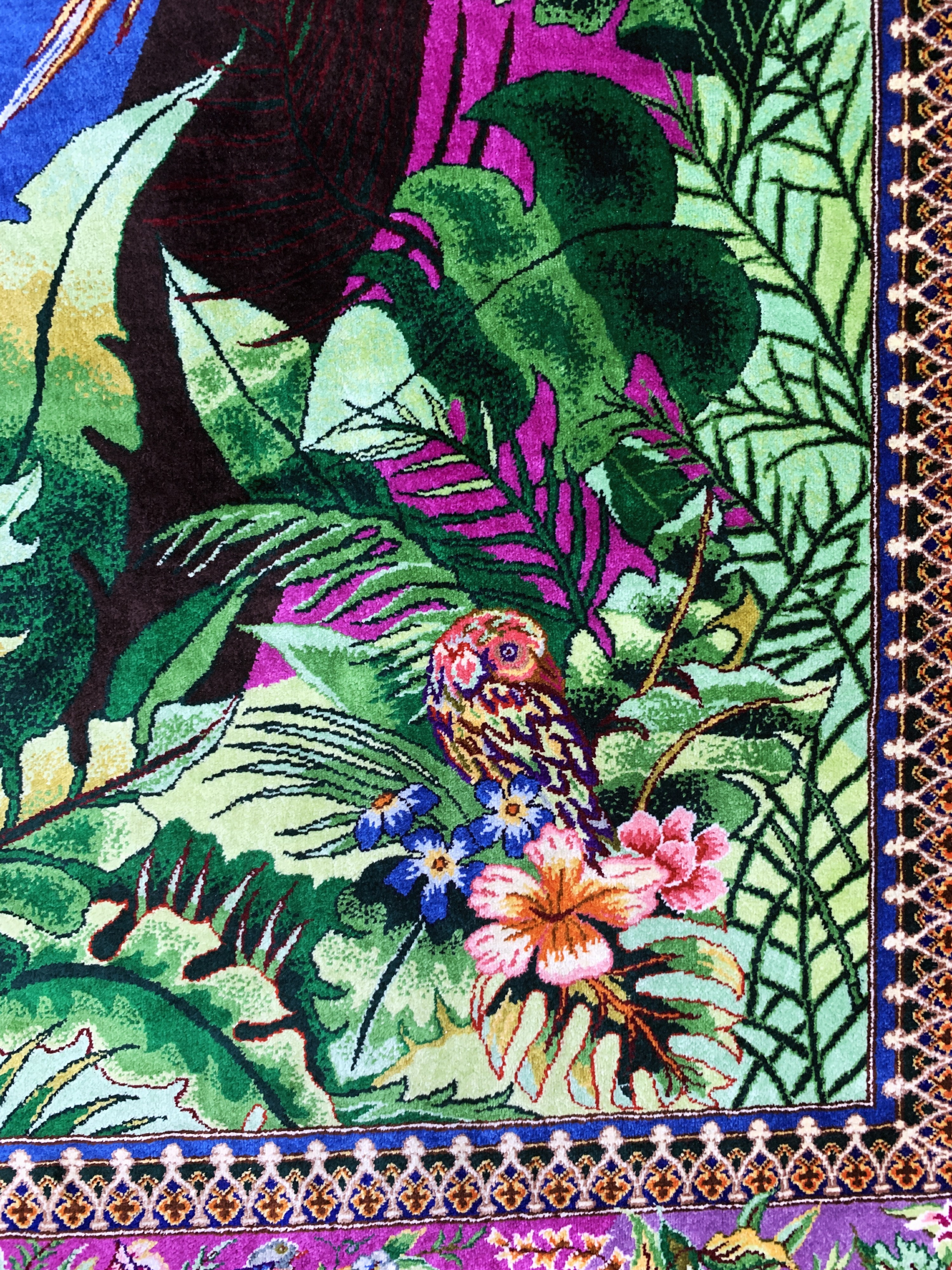 Detail g: Ghom Seide fein signiert, Persien, ca. 20 Jahre, reine Naturseide, ca. 153 x 103 cm, ca.1,0 Mio. Kn/qm, (Sehr guter Zustand)