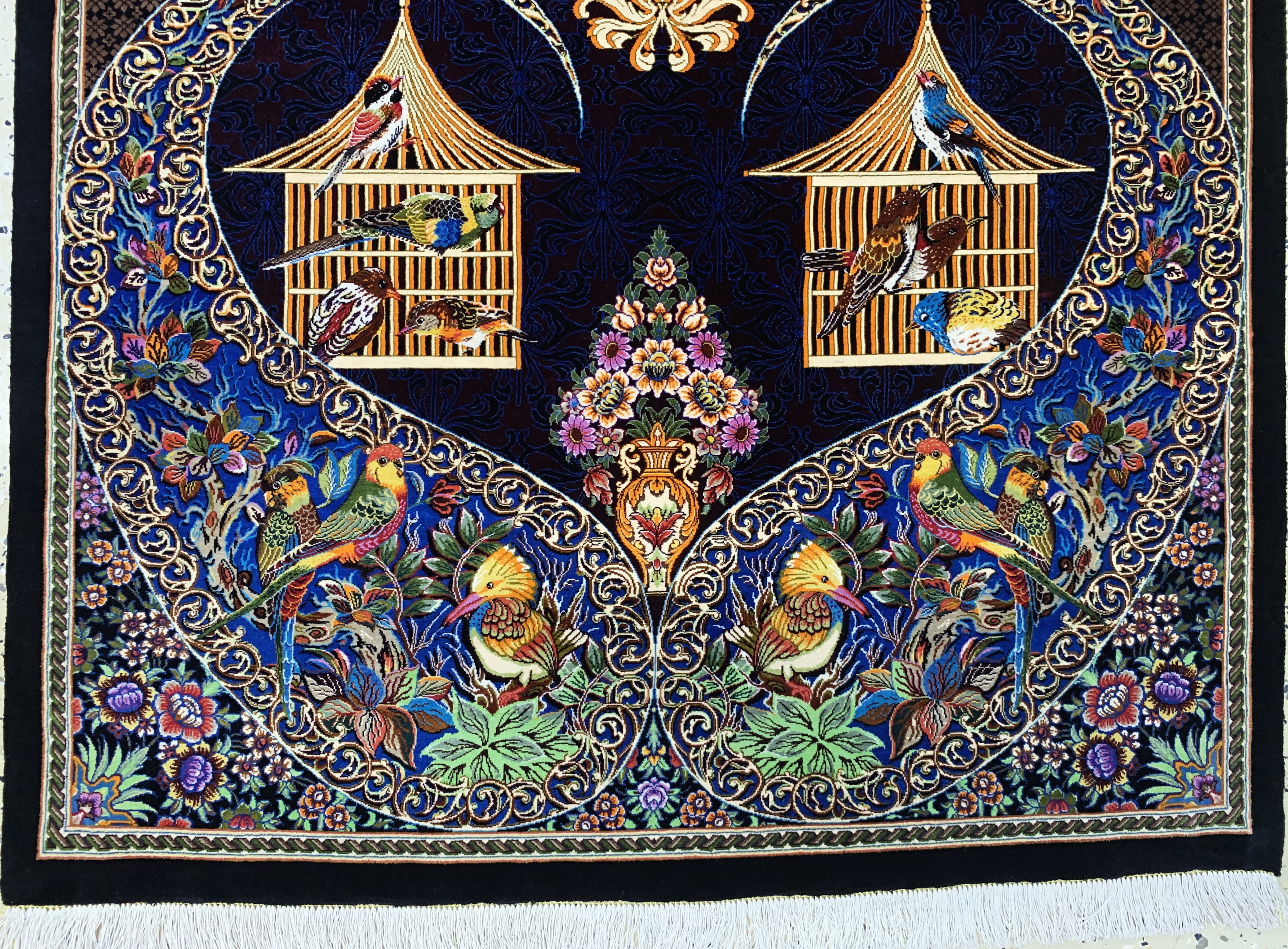 Detail b: Ghom Seide fein signiert, Persien, ca. 20 Jahre, reine Naturseide, ca. 150 x 100 cm, ca.1,0 Mio. Kn/qm, (Sehr guter Zustand)