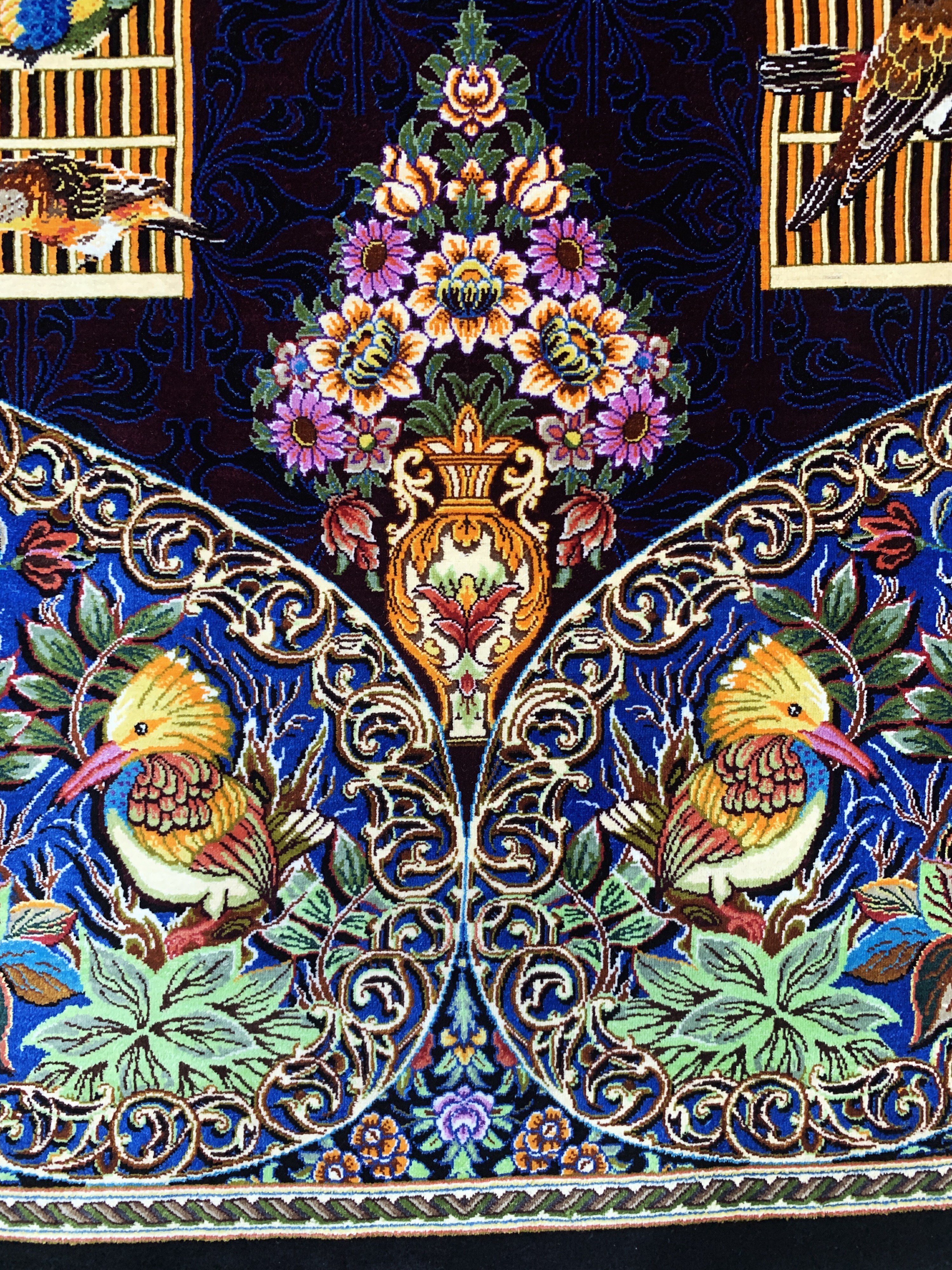 Detail i: Ghom Seide fein signiert, Persien, ca. 20 Jahre, reine Naturseide, ca. 150 x 100 cm, ca.1,0 Mio. Kn/qm, (Sehr guter Zustand)