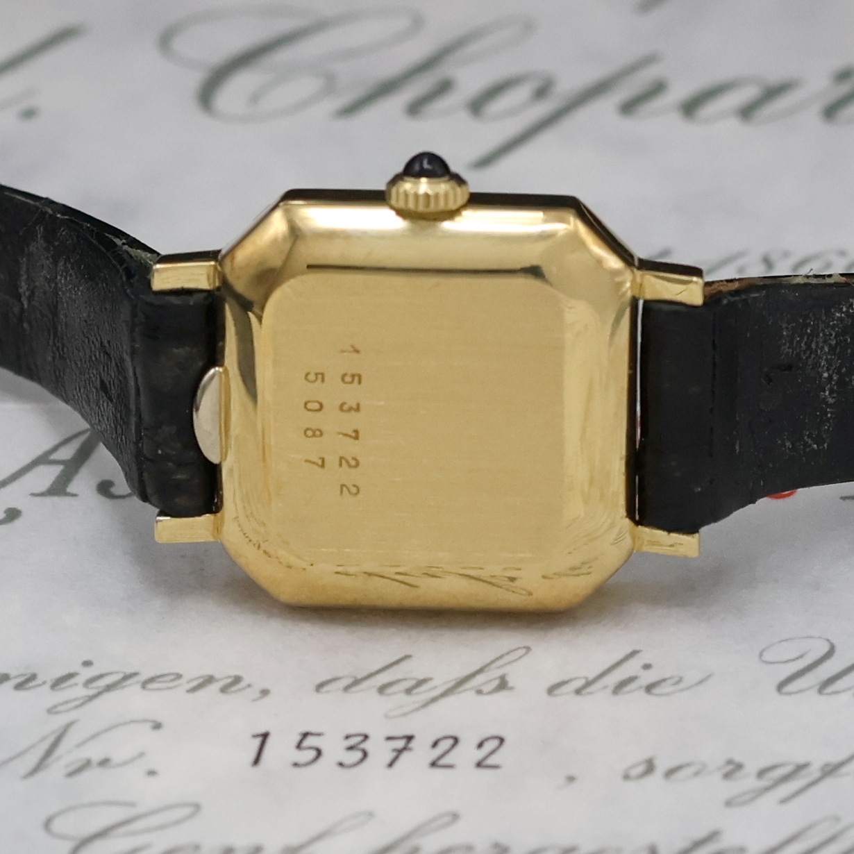 Detail e: CHOPARD Damenarmbanduhr in GG 750/000 mit Diamantlünette Referenz 5087, Handaufzug, 2 -teil. Geh., Boden aufgedr., orig. Lederband m. verg. orig. ...