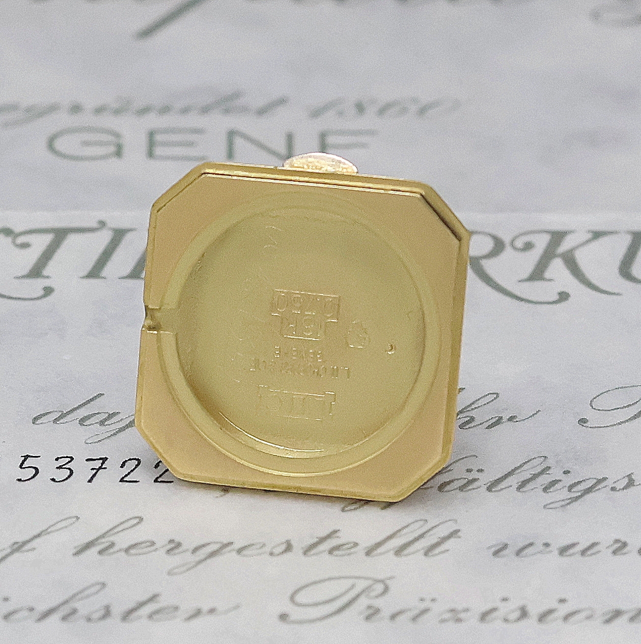 Detail g: CHOPARD Damenarmbanduhr in GG 750/000 mit Diamantlünette Referenz 5087, Handaufzug, 2 -teil. Geh., Boden aufgedr., orig. Lederband m. verg. orig. ...