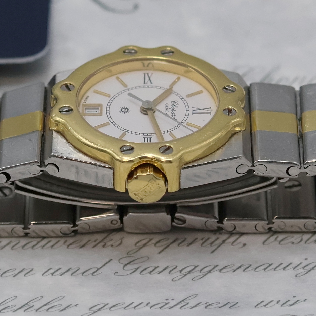Detail d: CHOPARD Damenarmbanduhr St. Moritz Referenz 8024, quarz, Edelstahl/Gold kombiniert inkl. Gliederband m. dopp. Faltschl., Goldlünette gegen Geh. ...