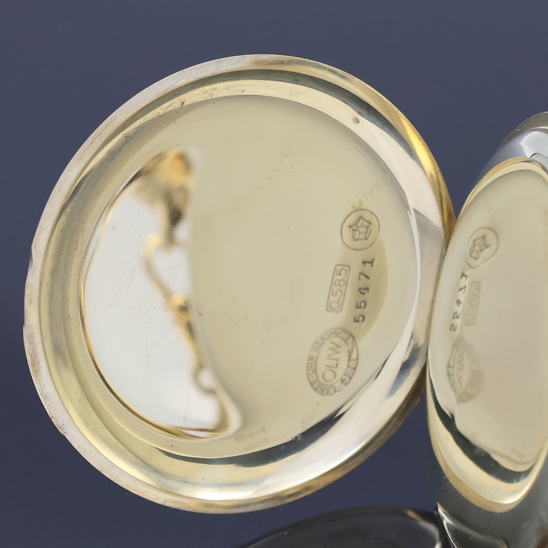 Detail e: A. LANGE & SÖHNE -OLIW- Herrensavonette in GG 585/000 an GG 750/000 Chatelaine, Deutschland um 1935, glattes 2-Deckel Goldgeh., gold. ...