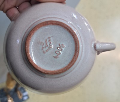 27045861g - Serviceteile, Otto Lindig (1895-1966) für Karlsruher Majolika, um 1923, Modellnr. 4004, ...