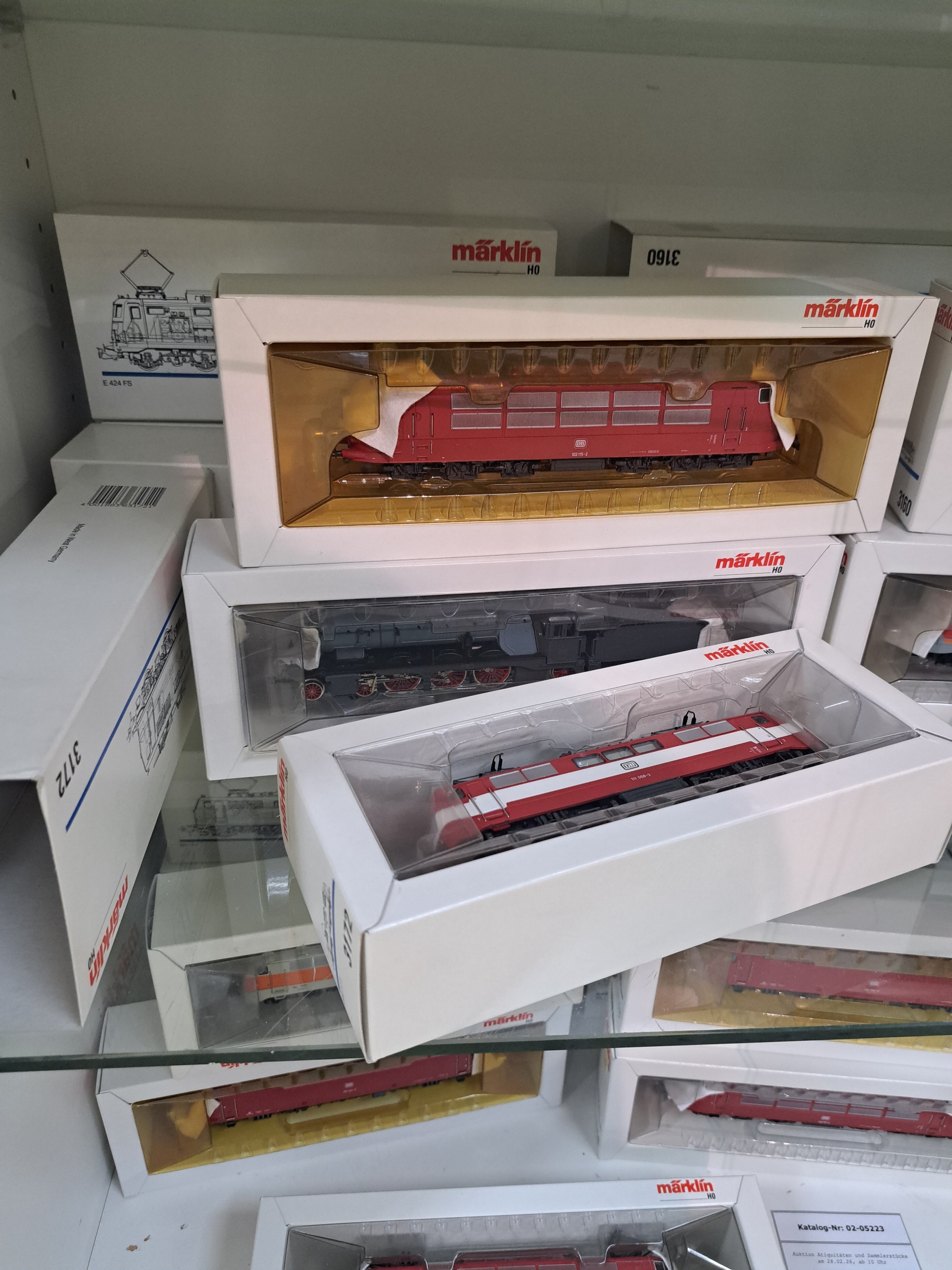 Detail d: Konvolut Modelleisenbahnen: Märklin, Spur H0, überwiegend 1986-1995, Schlepptender -/Dampfloks 3315, 3502, 3504, 3511, 3518; Diesel-/E-Loks 3160, ...