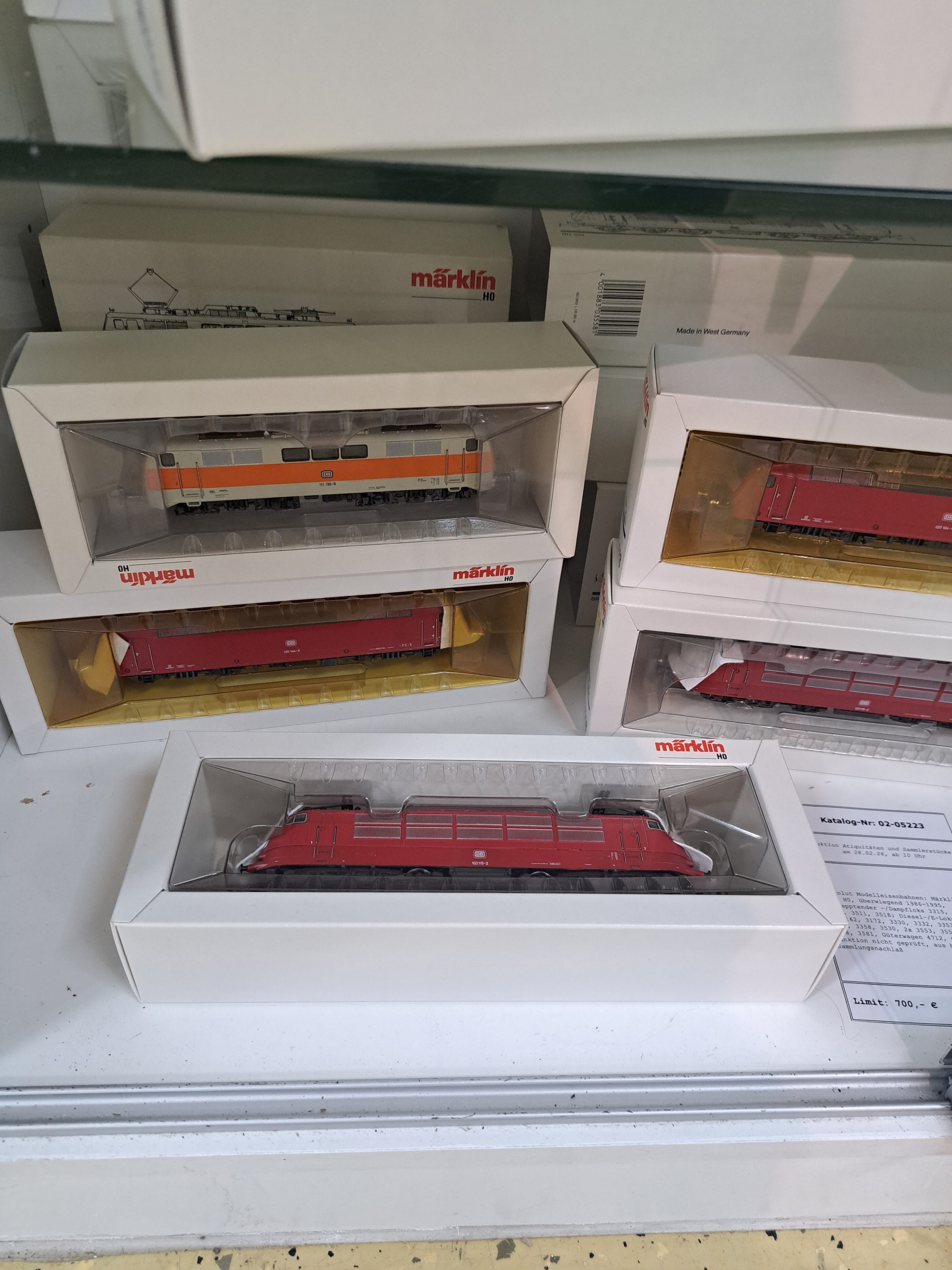 Detail f: Konvolut Modelleisenbahnen: Märklin, Spur H0, überwiegend 1986-1995, Schlepptender -/Dampfloks 3315, 3502, 3504, 3511, 3518; Diesel-/E-Loks 3160, ...