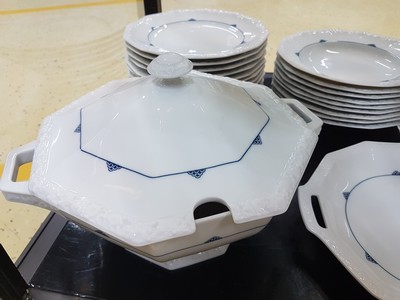 27046383g - Maria dinner service with blue scale decoration, Rosenthal, 20th century, porcelain, flag ...