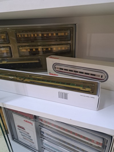 27046397d - Konvolut Zugsets, Märklin, Spur H0, 1980/90er -Jahre, 2854 Mannesmann-Röhrenzug mit BR ...