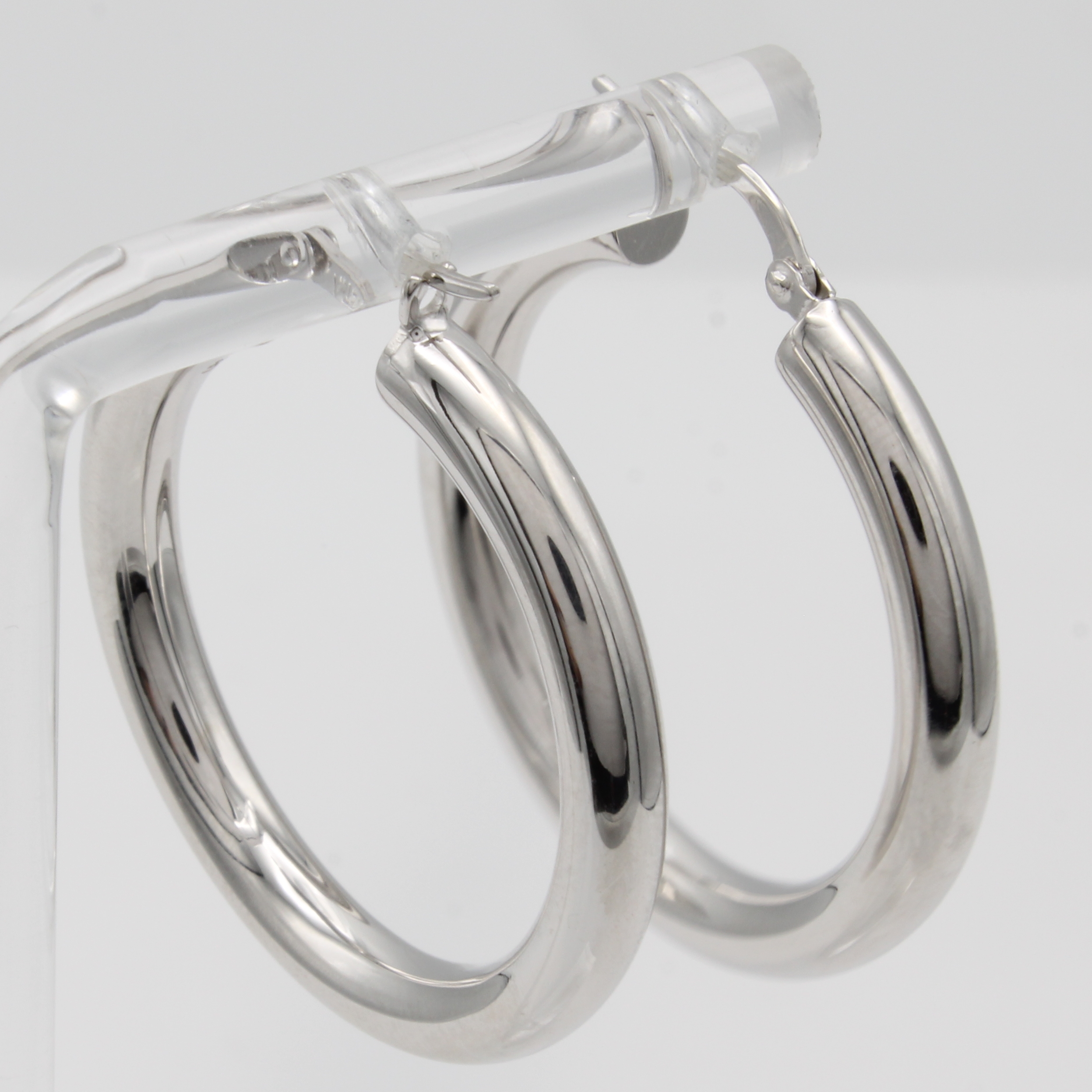 Image 27046434 - Paar Creolen, WG 750/000, B. ca. 4 mm, D. ca. 2.5 cm