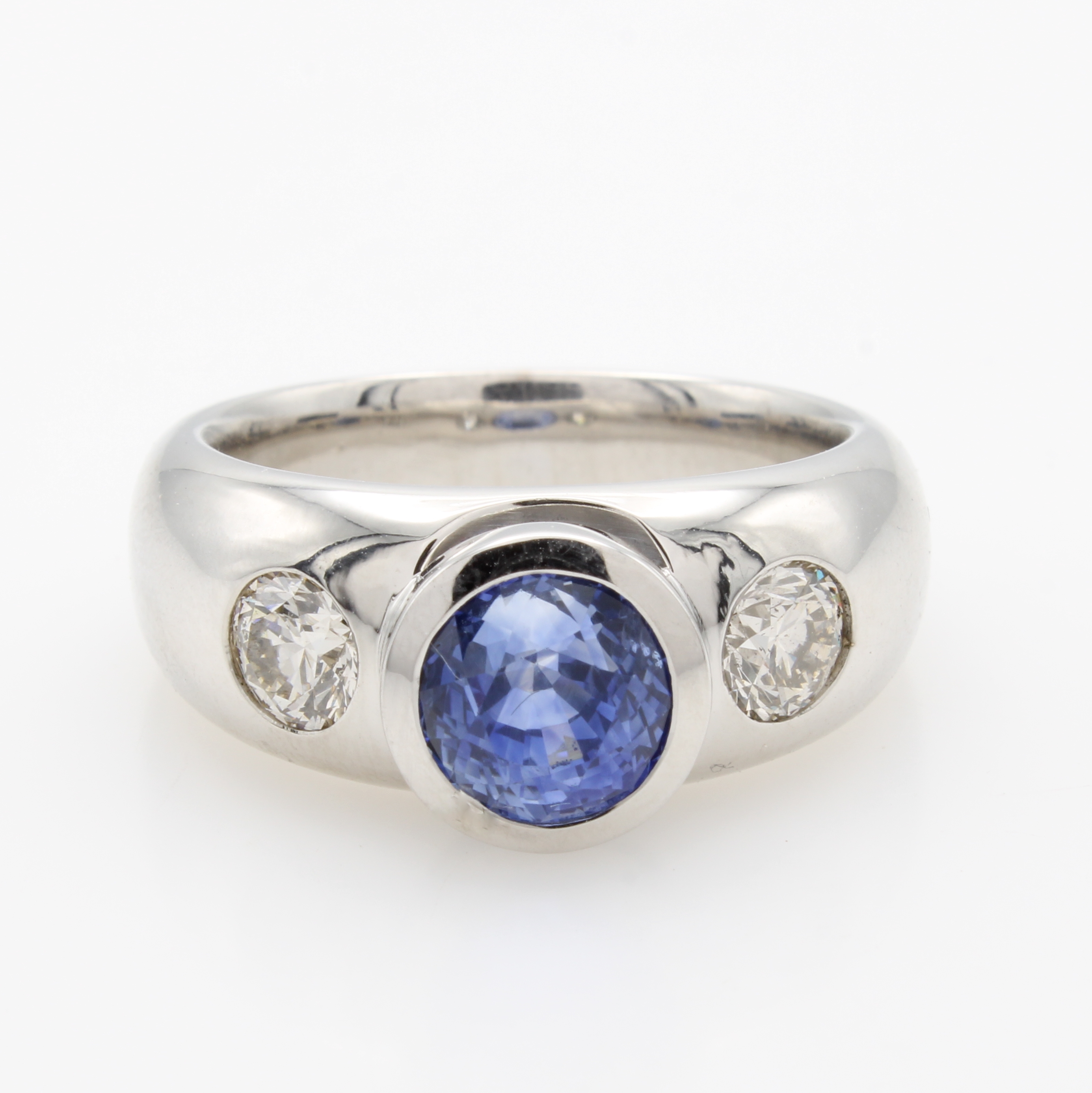 Image 27046467 - Ring mit Saphir und Brillanten, WG 750/000, Saphir ca. 3.86 ct, 2 Brill. zus. ca. 1.01 ...