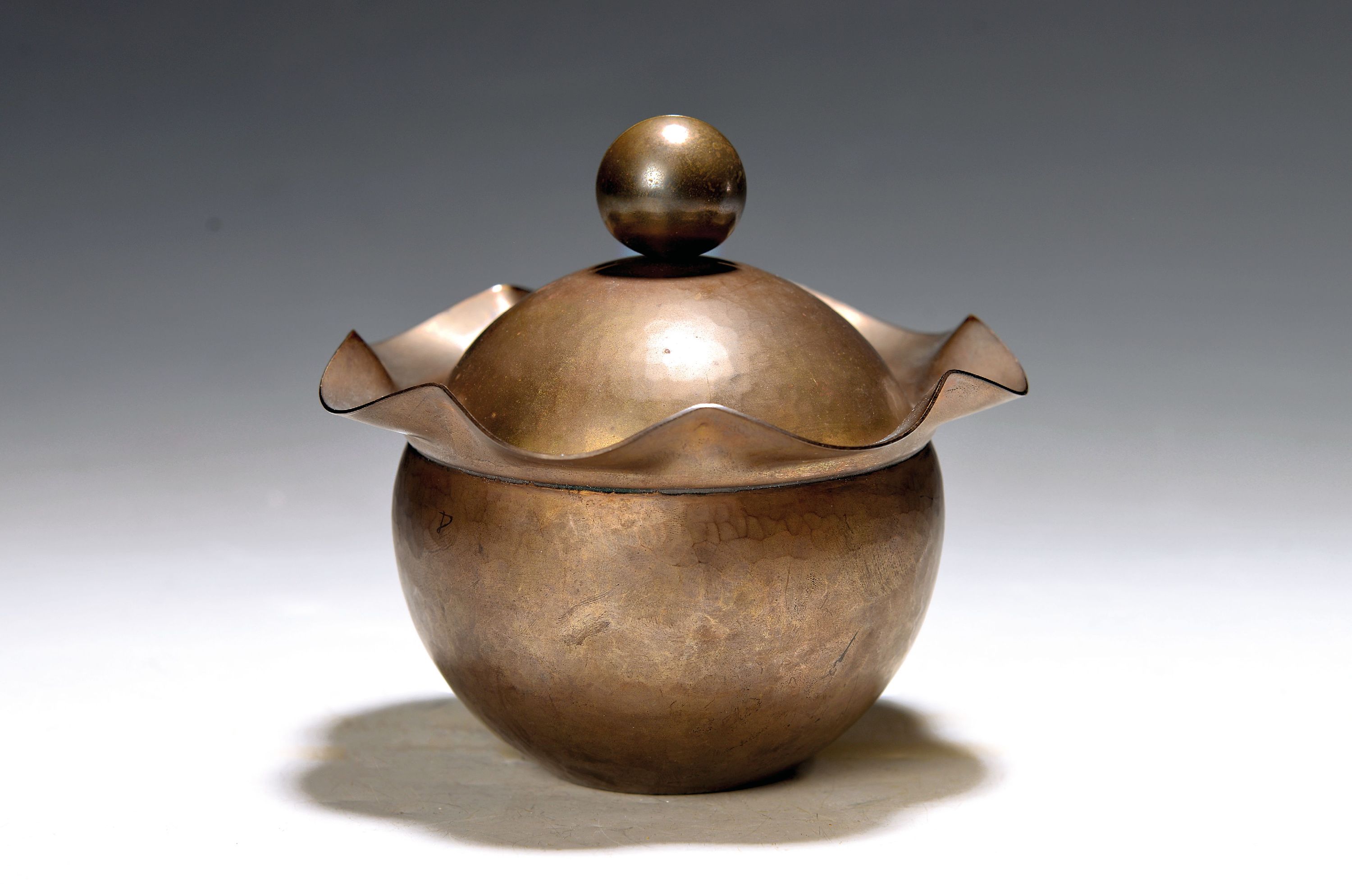 Image 27046496 - Bauhaus lidded box by Friedrich Marby (1905- 1984), brass, hammered decoration, marked on ...