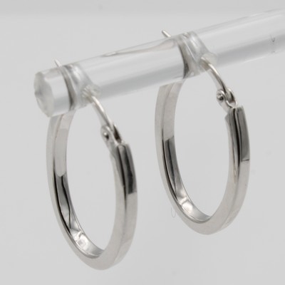 Image Paar ovale Creolen, WG 750/000, M. ca. 1.5x2 cm