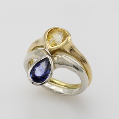 27046469b - Ring mit Saphirtropfen, GG 750/000 u. 925er Silber, gelber Saphir ca. 1.62 ct, blauer ...