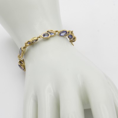 27046477b - Armband mit Tansaniten und Brillanten, GG 750/000, ovale Tansanite zus. ca. 20.6 ct, ...