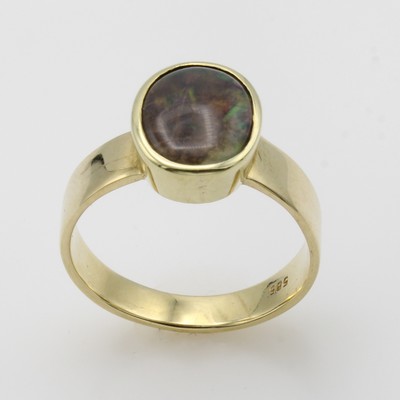 27046485a - Ring mit Opal, GG 585/000, ovaler Opal ca. 3.09 ct, glattes Design, RW ca. 58 ...