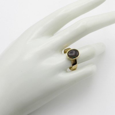 27046485b - Ring mit Opal, GG 585/000, ovaler Opal ca. 3.09 ct, glattes Design, RW ca. 58 ...