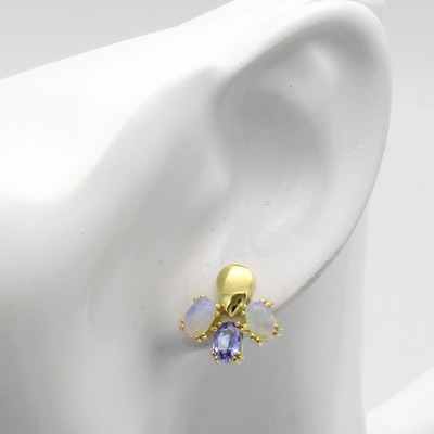 27046492a - Paar Ohrstecker mit Tansaniten und Opalen, GG 585/000, 4 Opale zus. ca. 1.3 ct, 2 ...