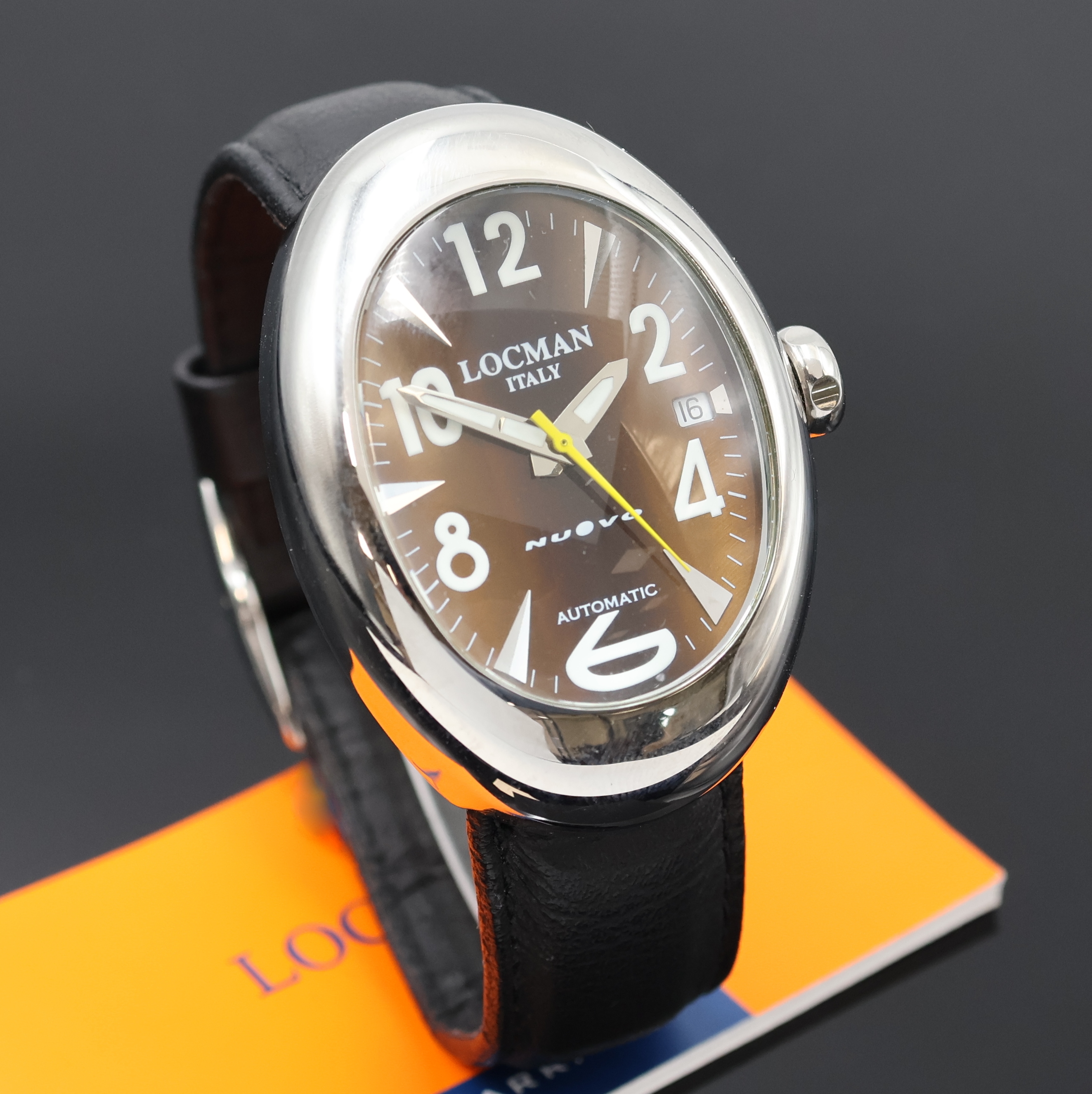 Detail b: LOCMAN Nuovo Herrenarmbanduhr Referenz 018, Italien um 2010, Automatik, Edelstahlgeh. inkl. orig. Lederband m. Dornschl., Boden 4- fach verschr., ...