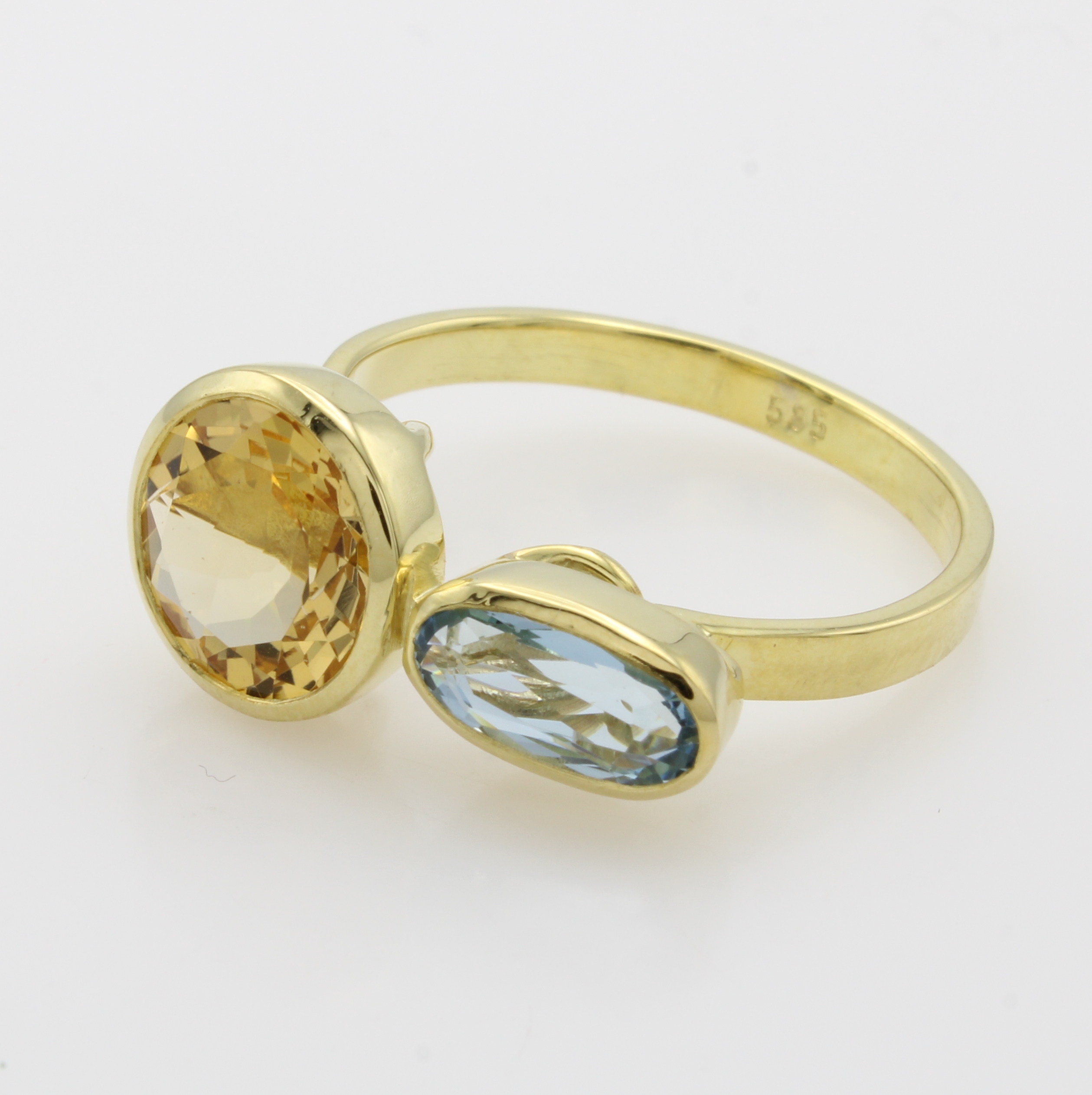Image 27046988 - Ring mit Aquamarin und Beryll, GG 585/000, 2 Farbsteine zus. ca. 4.14 ct, RW ca. 60 ...